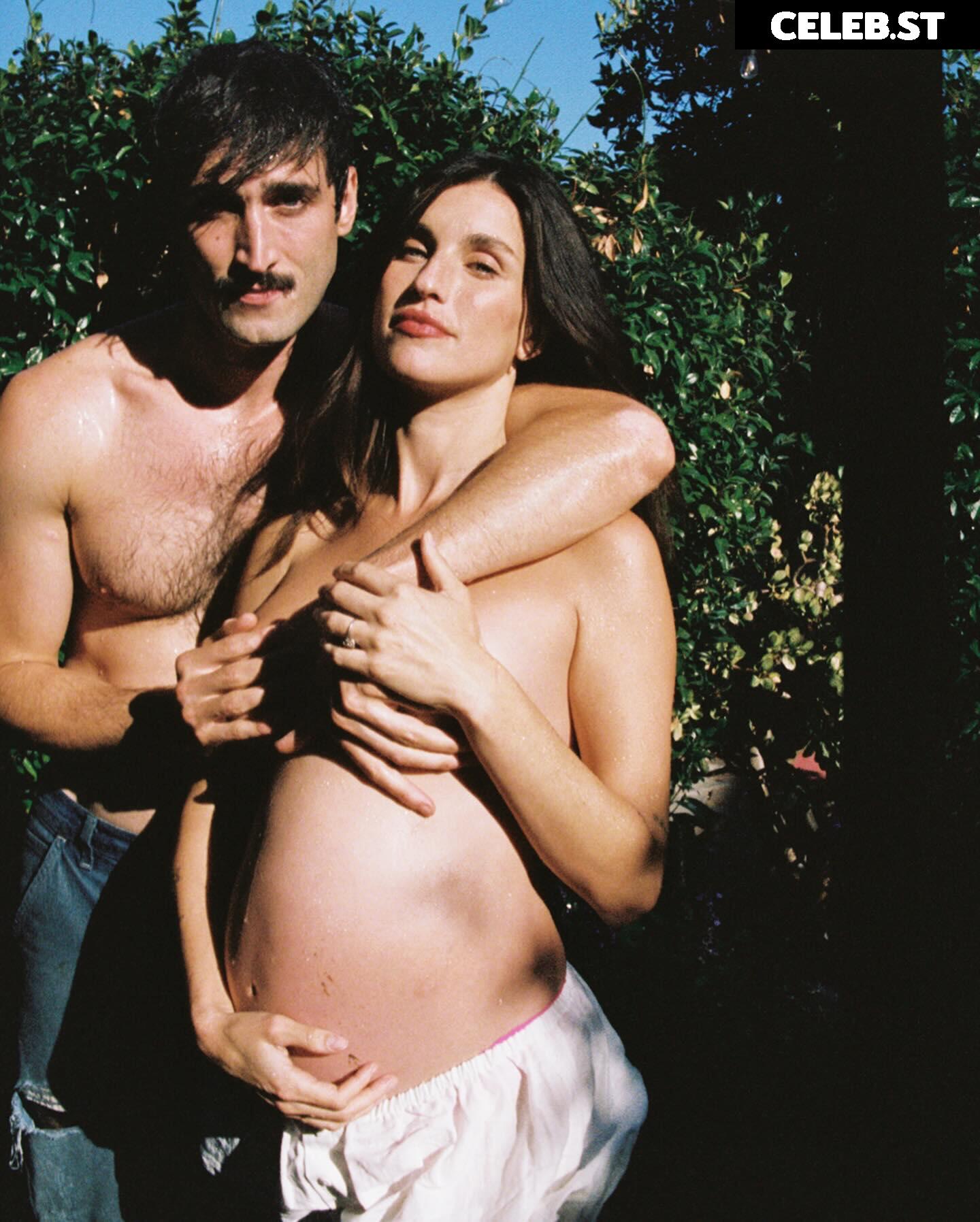Rainey Qualley Image 20523047