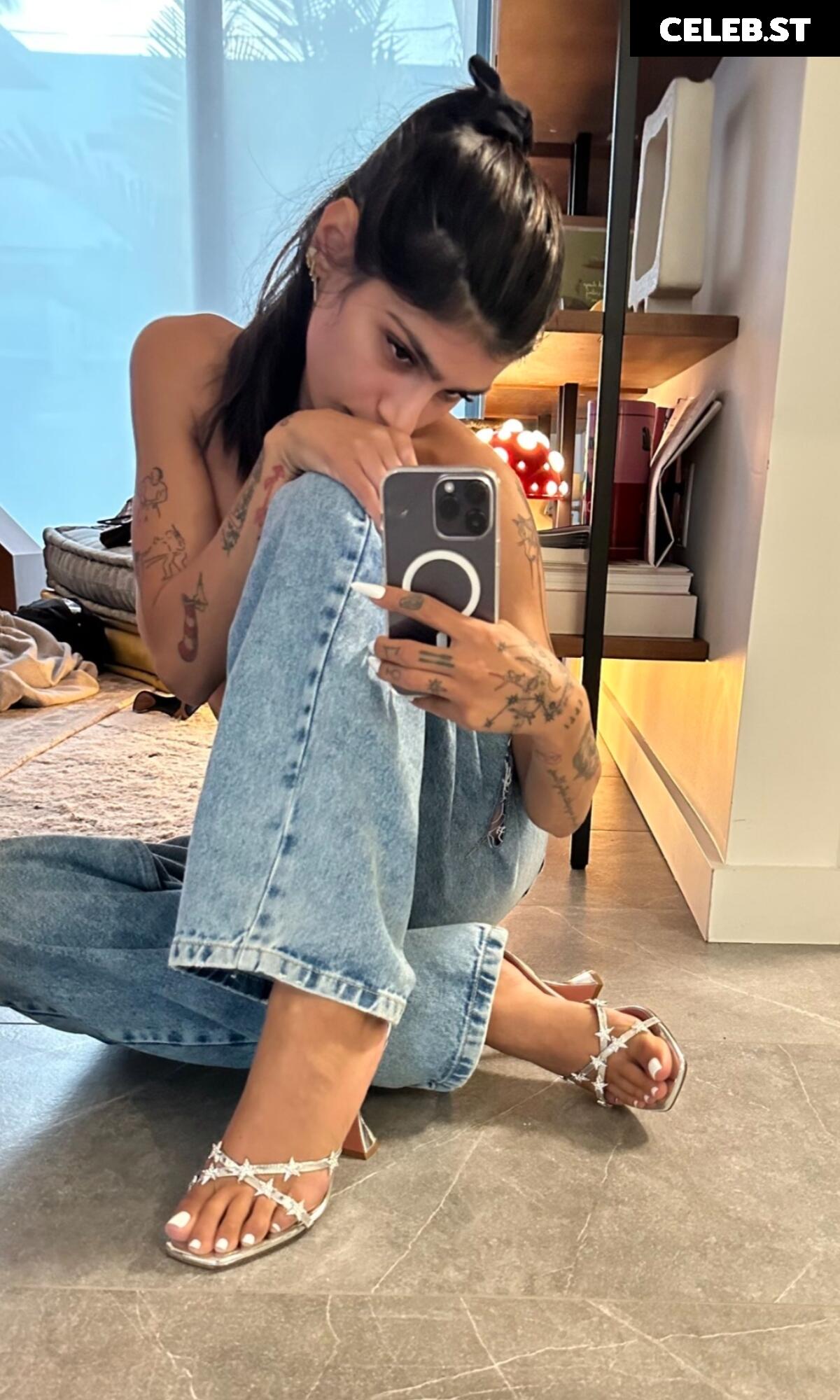 Mia Khalifa Image 2053548