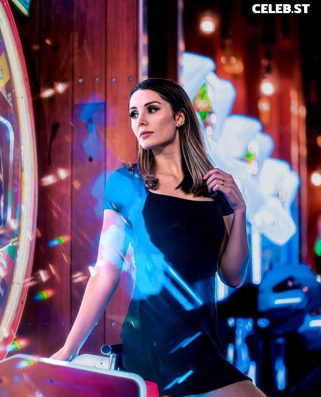 Lauren Southern Image 20537973