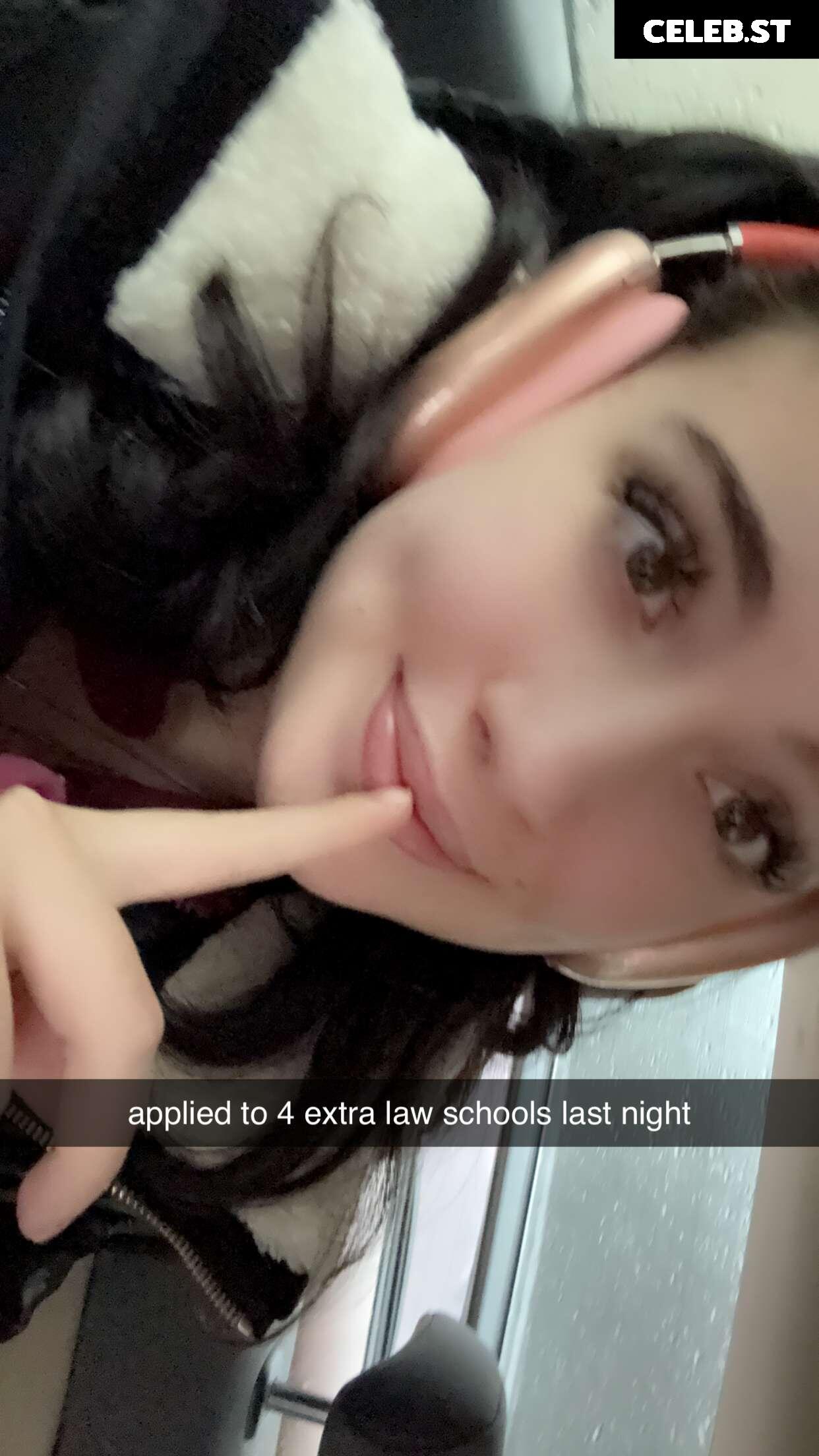 Hotblockchain / Emily Cocea / cryptobaddie1 Image 20595900