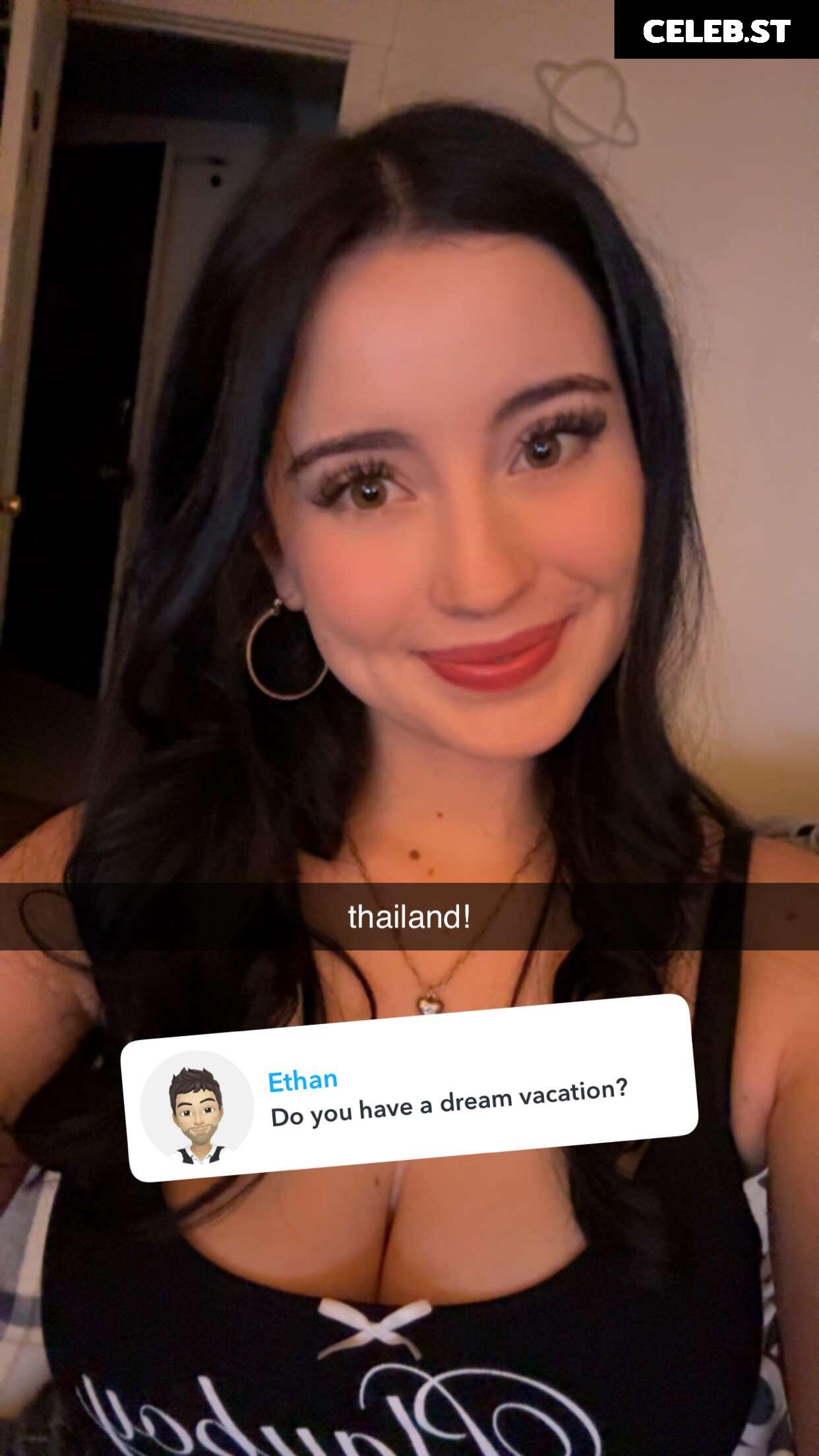 Hotblockchain / Emily Cocea / cryptobaddie1 Image 20595864