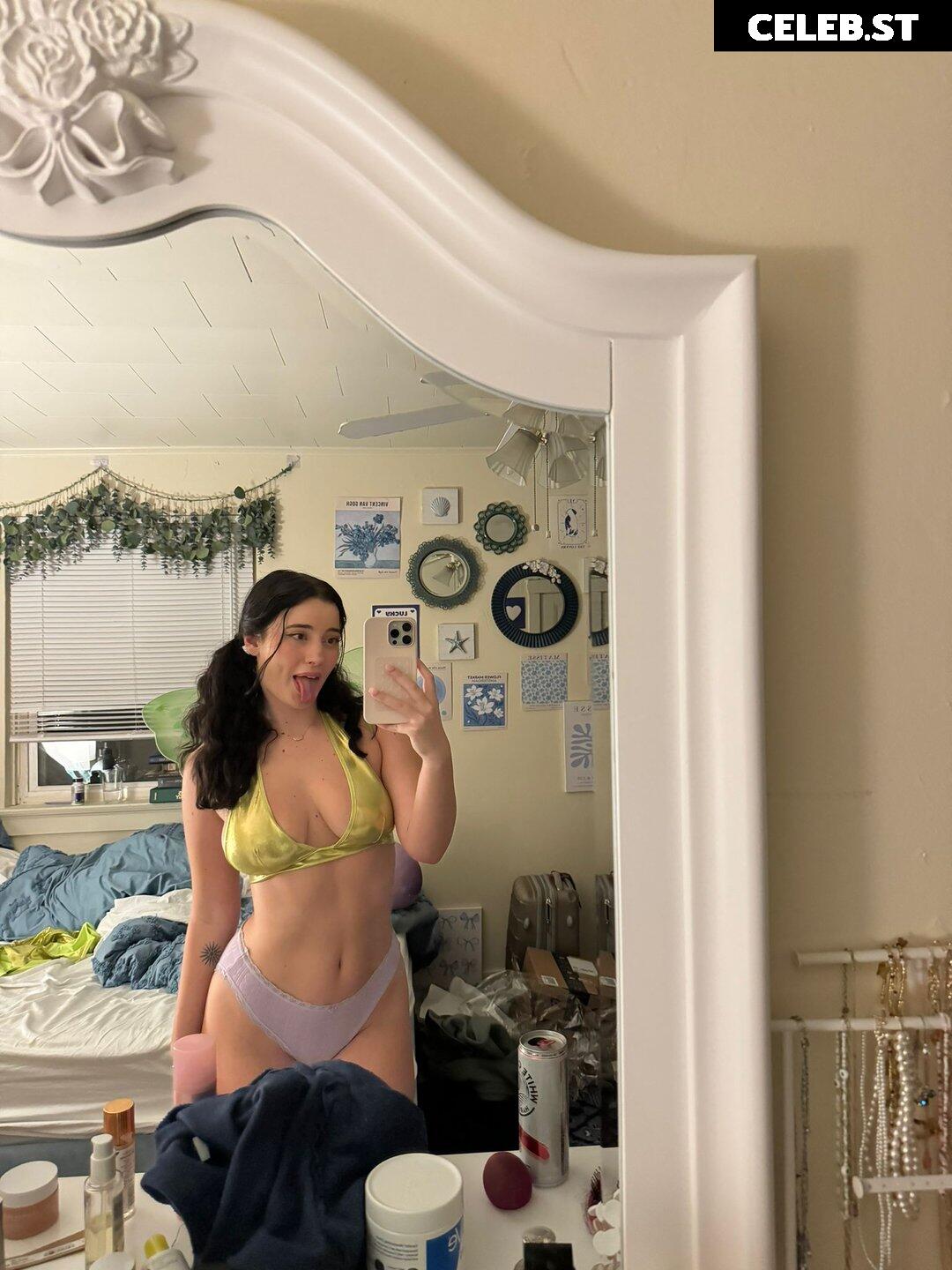 Hotblockchain / Emily Cocea / cryptobaddie1 Image 20595854