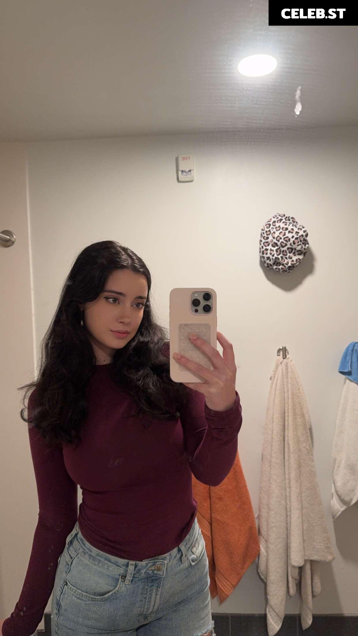 Hotblockchain / Emily Cocea / cryptobaddie1 Image 20595095
