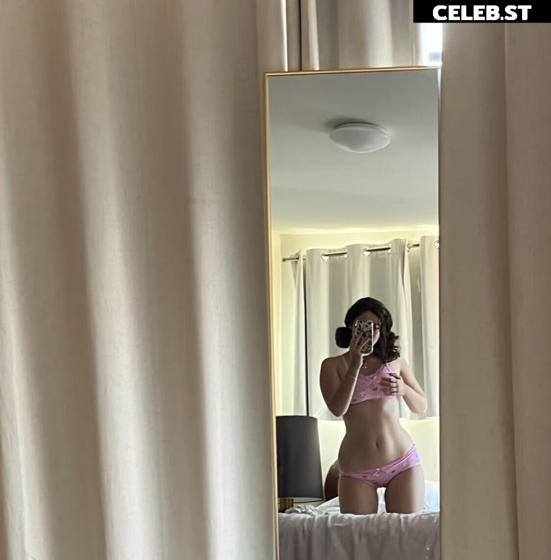 Hotblockchain / Emily Cocea / cryptobaddie1 Image 20594959