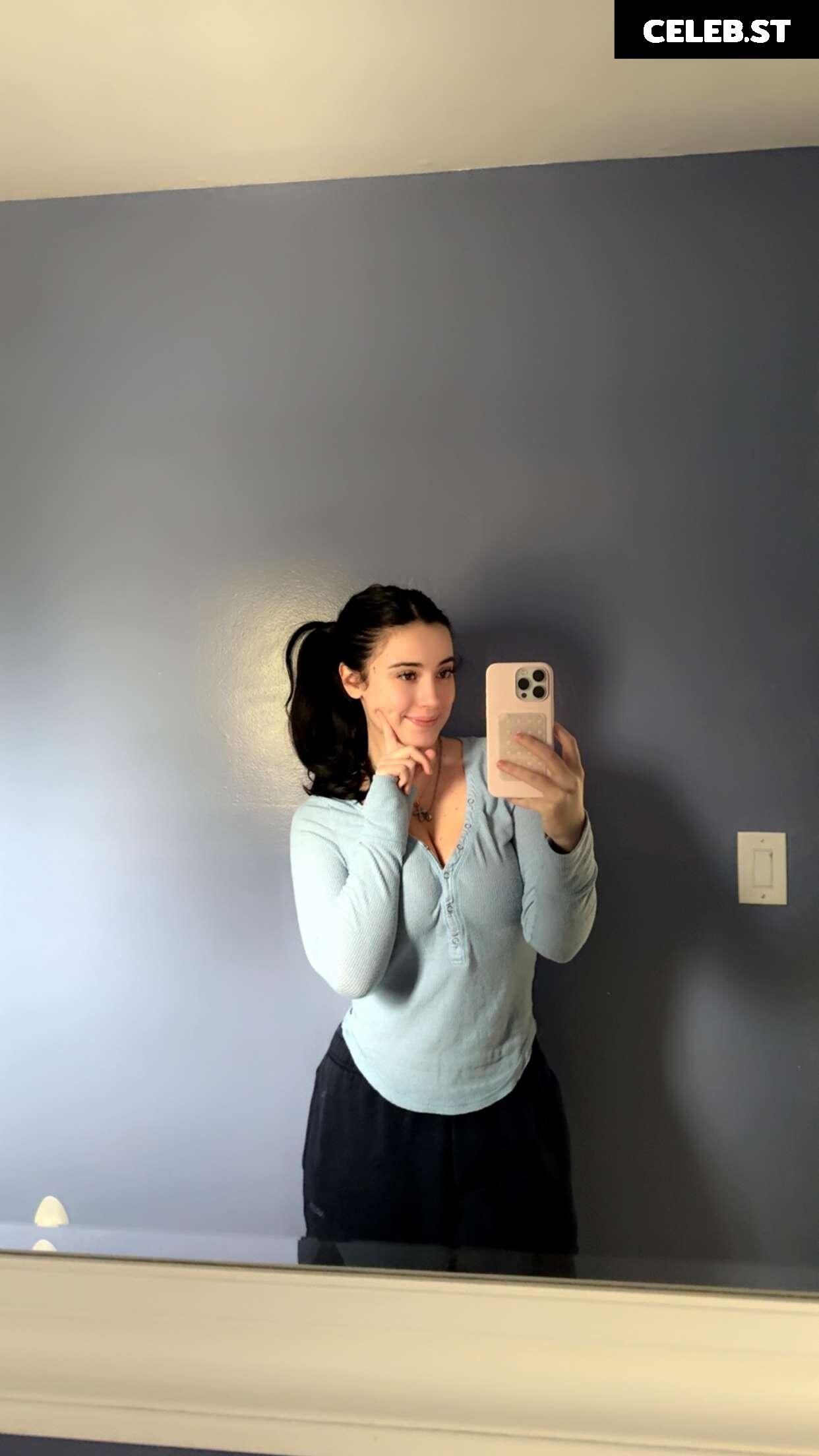 Hotblockchain / Emily Cocea / cryptobaddie1 Image 20597564