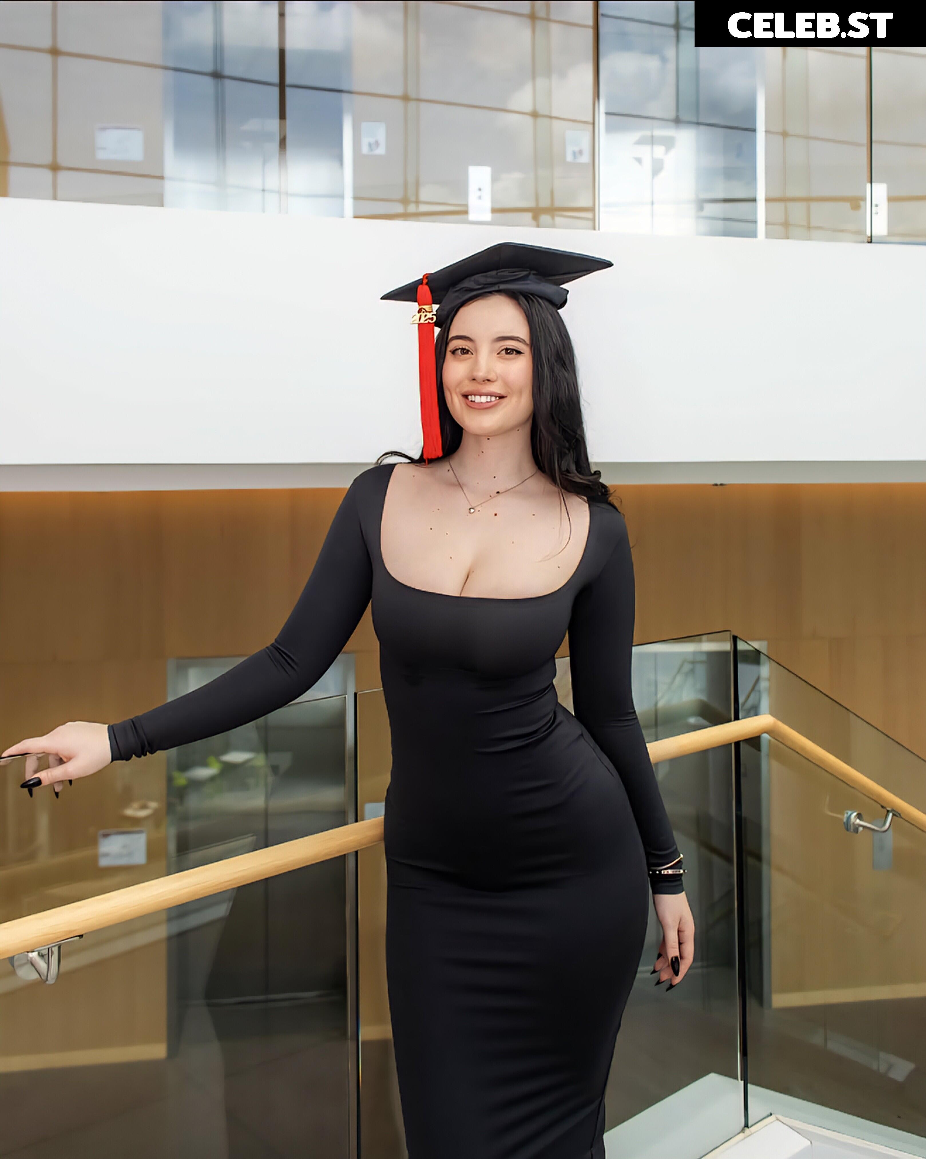 Hotblockchain / Emily Cocea / cryptobaddie1 Image 20590582