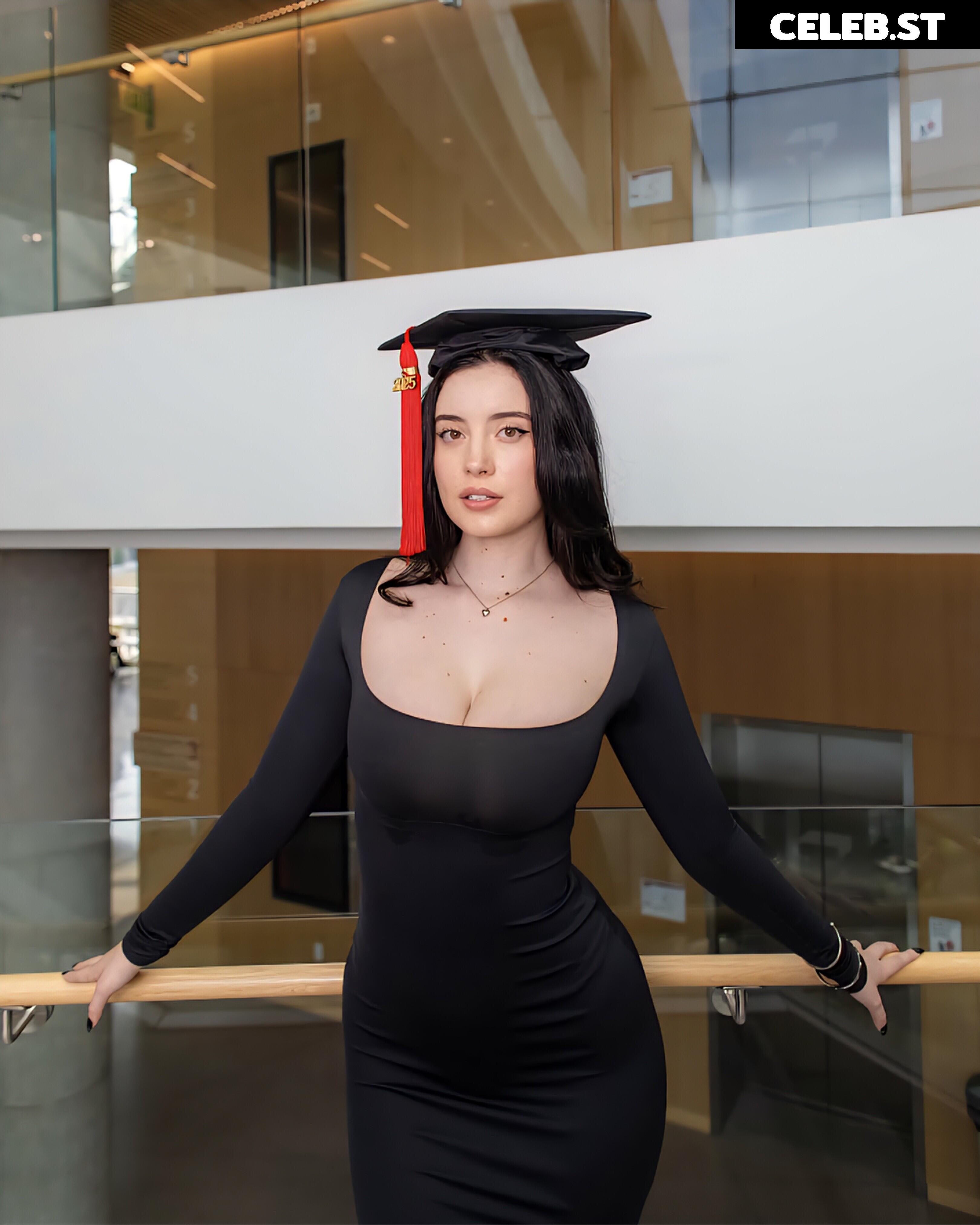 Hotblockchain / Emily Cocea / cryptobaddie1 Image 20590585