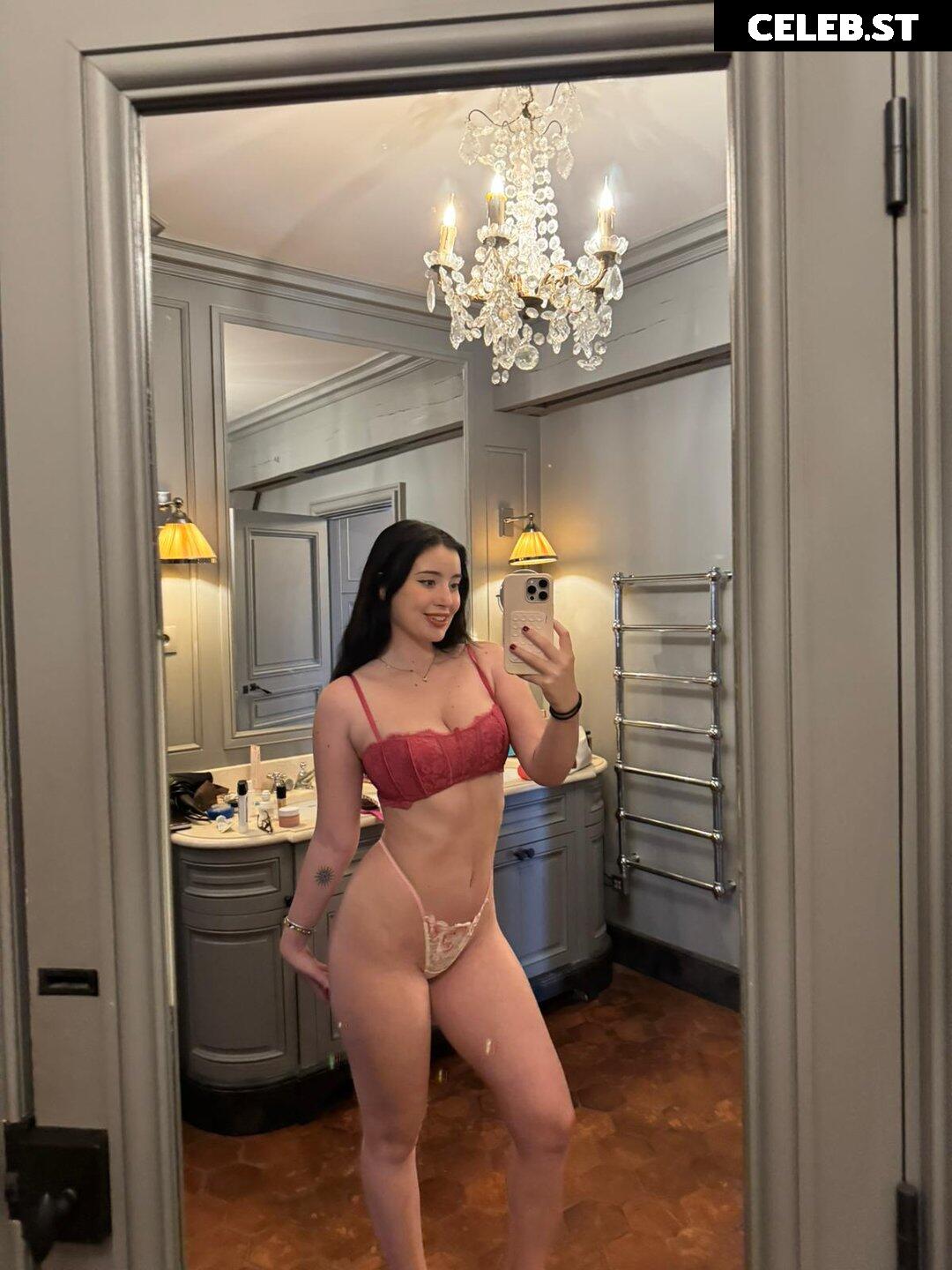 Hotblockchain / Emily Cocea / cryptobaddie1 Image 20590648