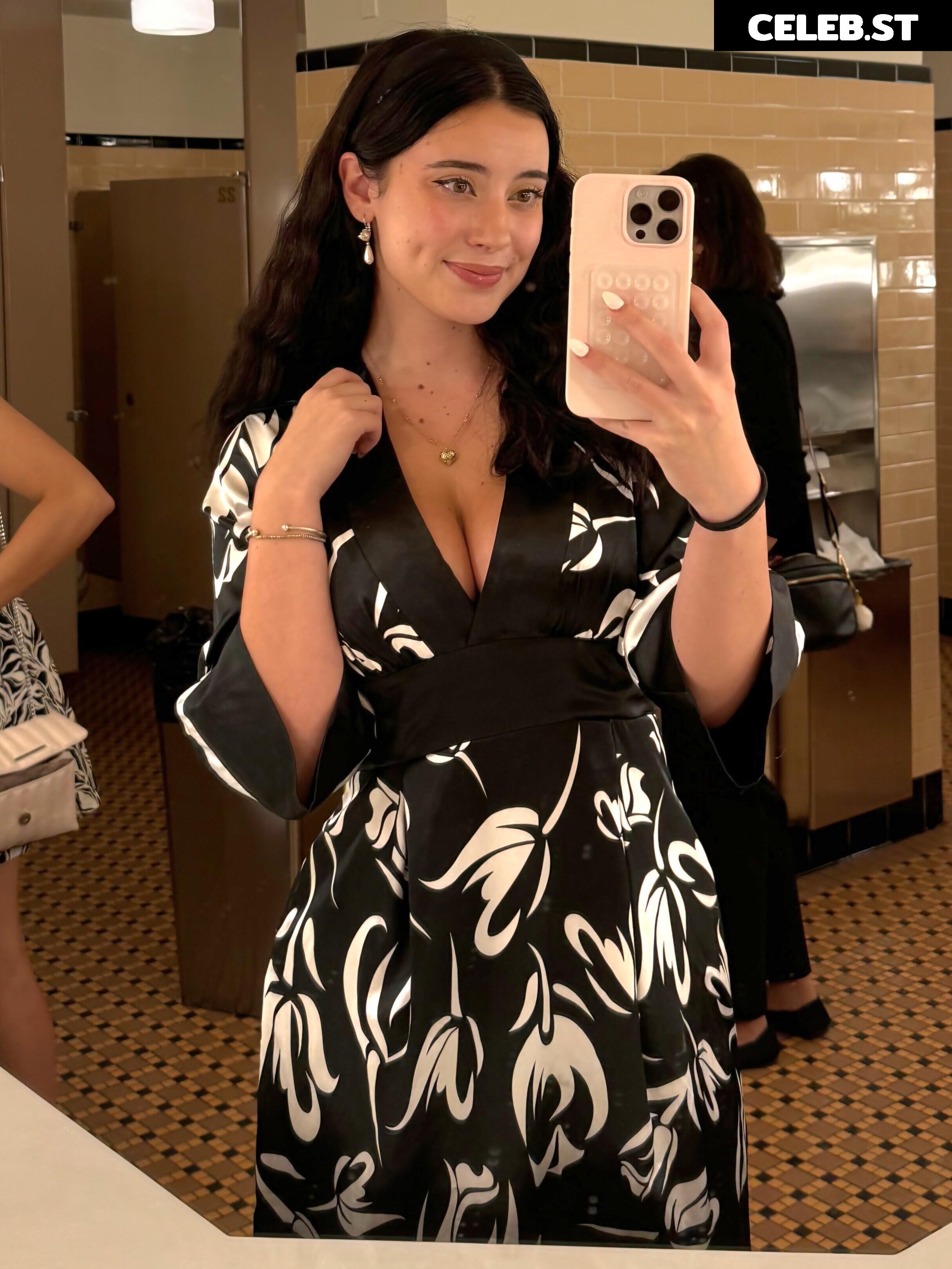 Hotblockchain / Emily Cocea / cryptobaddie1 Image 20590227