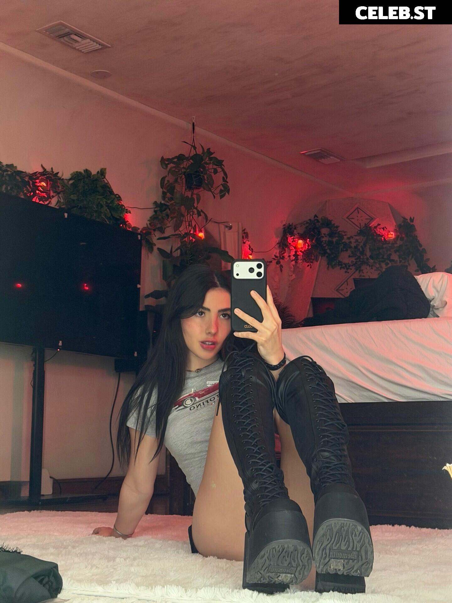 Andrea Botez (leaks = ban) Image 20592577