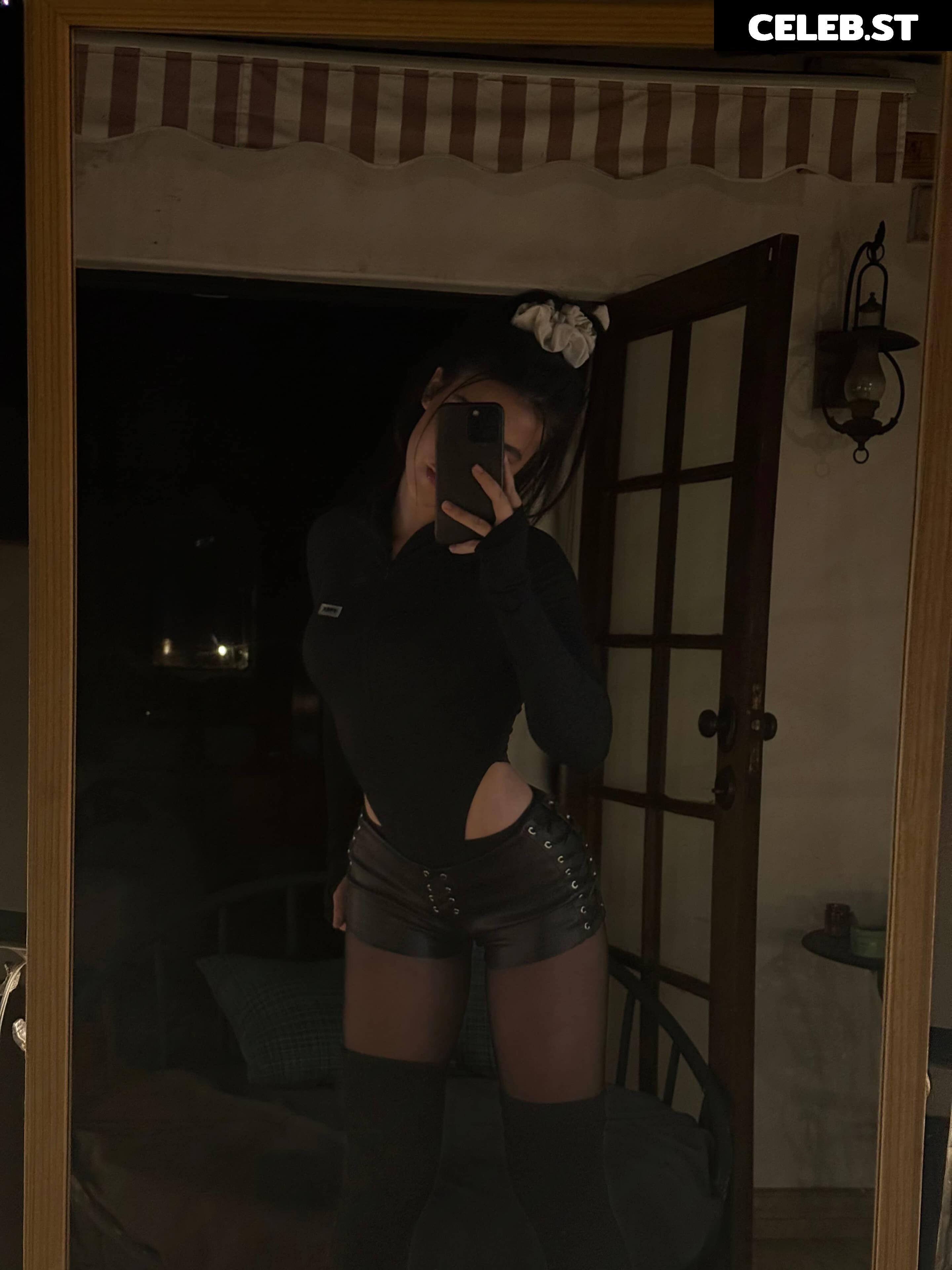 Andrea Botez (leaks = ban) Image 20592434