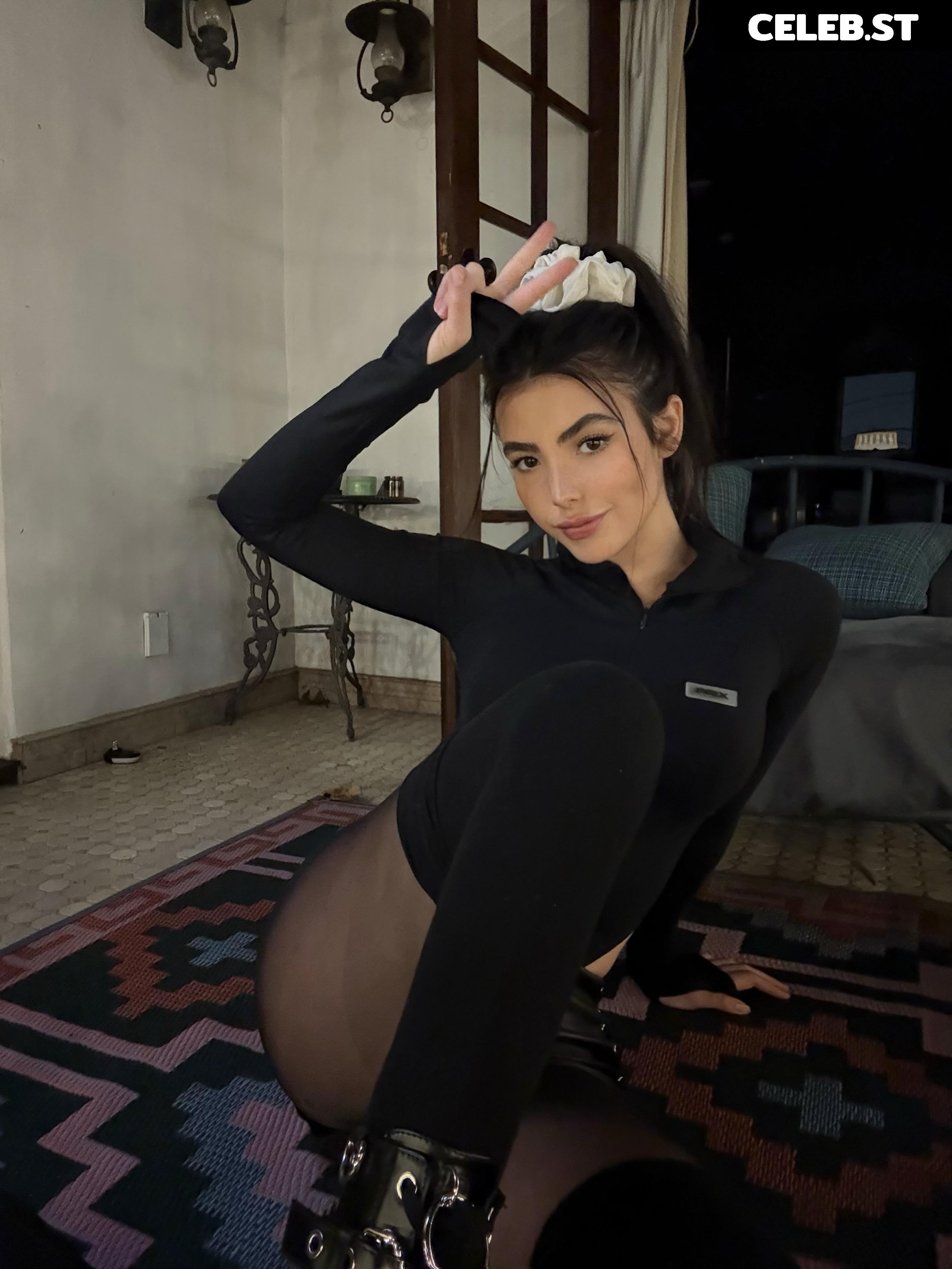Andrea Botez (leaks = ban) Image 20592467