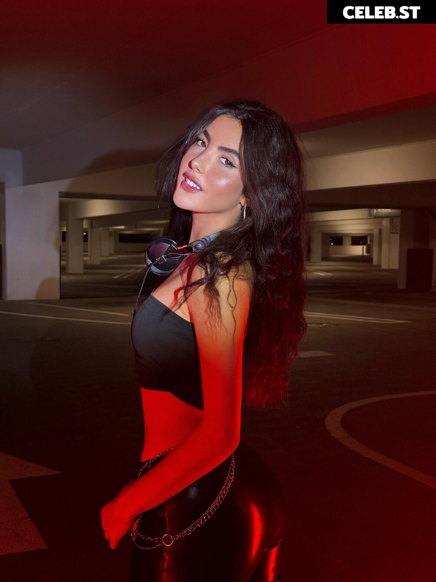 Andrea Botez (leaks = ban) Image 20592177