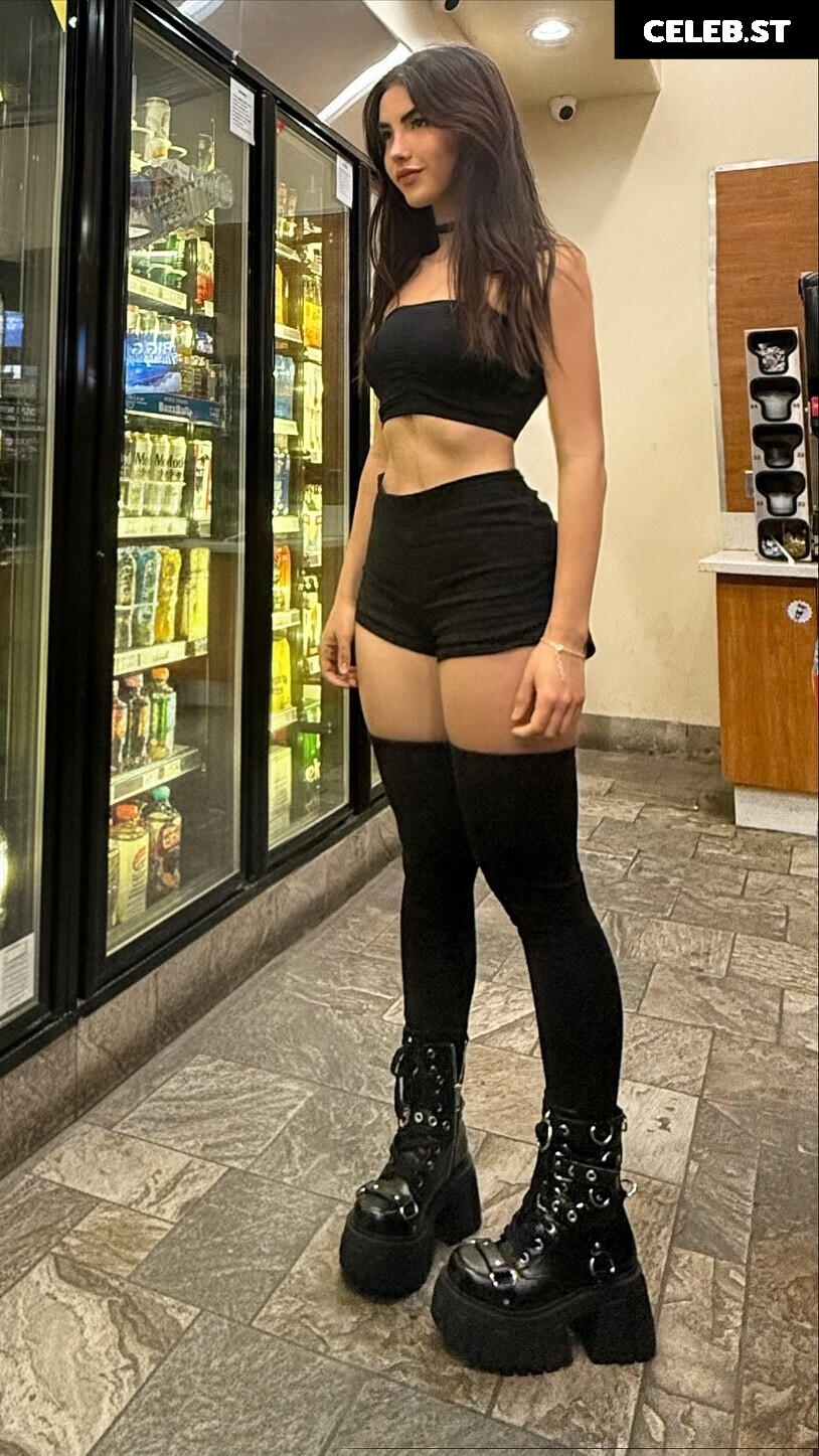 Andrea Botez (leaks = ban) Image 20592275