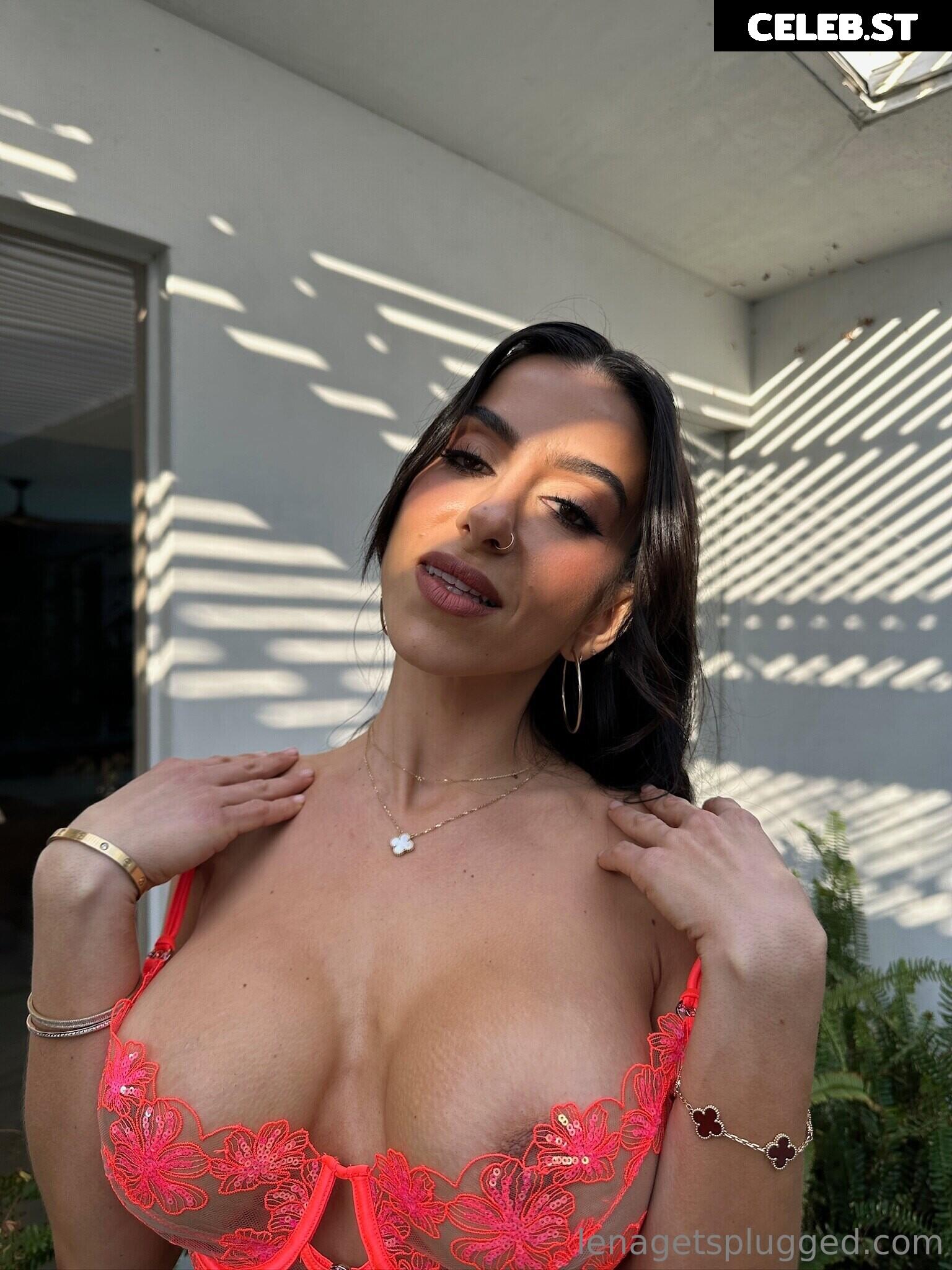 Lena the Plug - LTP Image 20588724