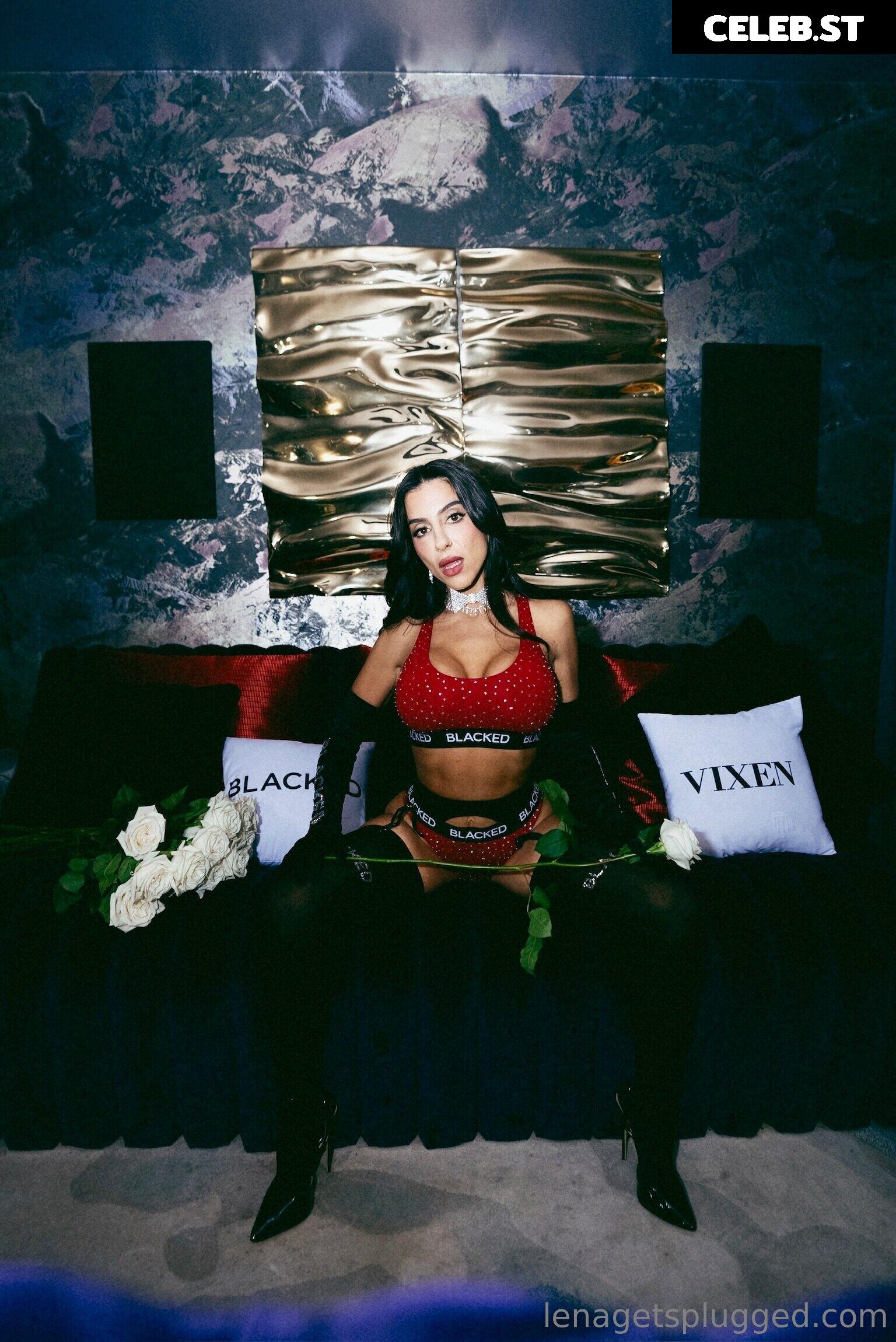Lena the Plug - LTP Image 20586973