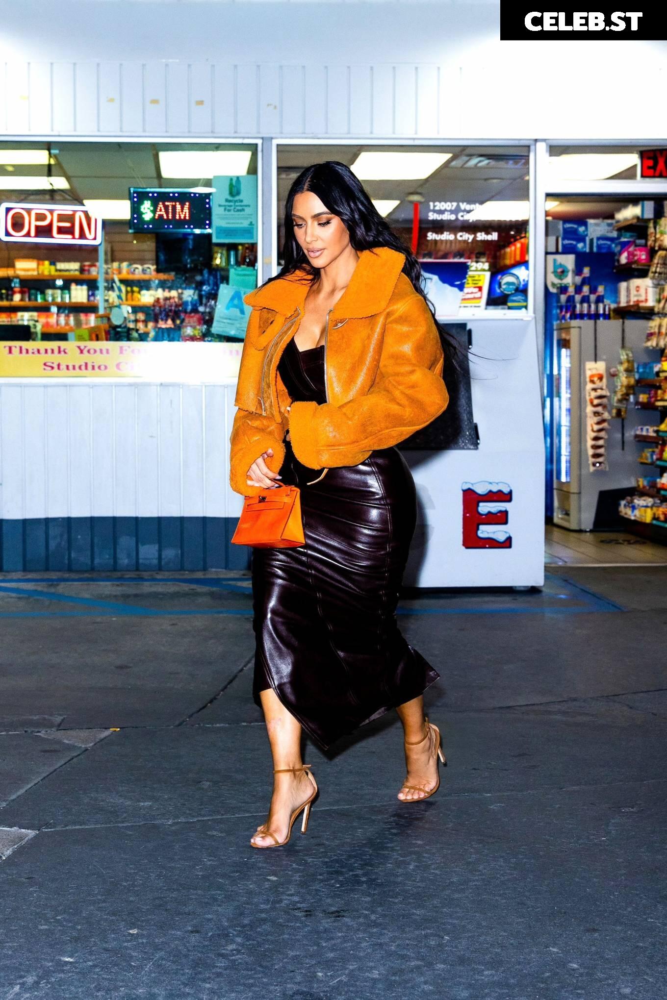 Kim Kardashian Image 2041636