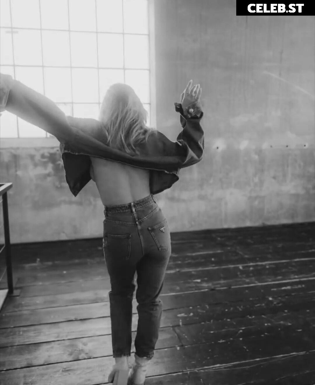 Lola Weippert Image 2042421