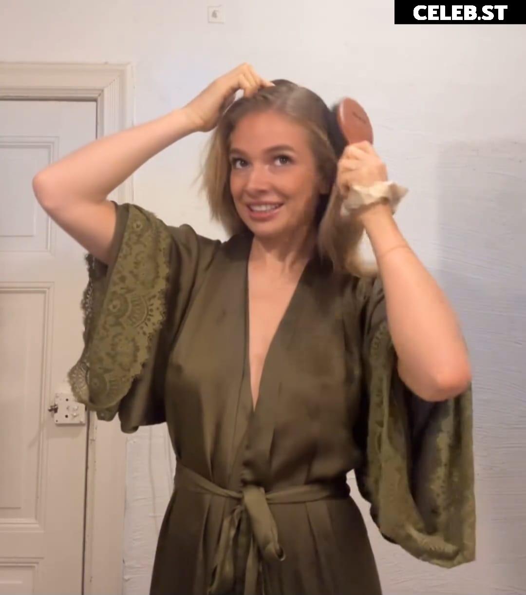 Lola Weippert Image 2042755