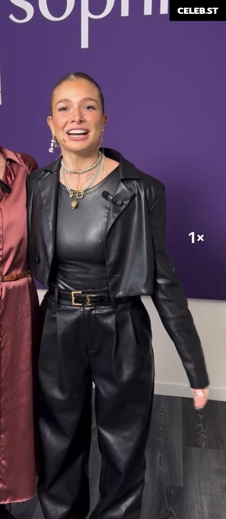 Lola Weippert Image 2040690