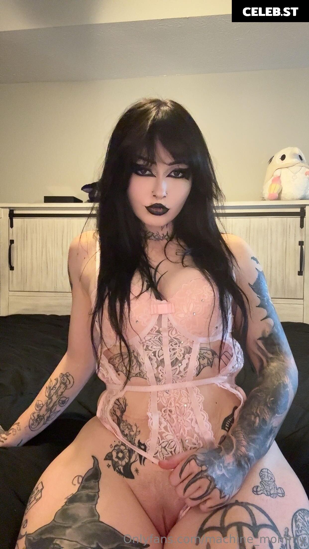 HotGothM!lf / yourhotm.lf / yourhotmlf / Machine_Mommy Image 20492345