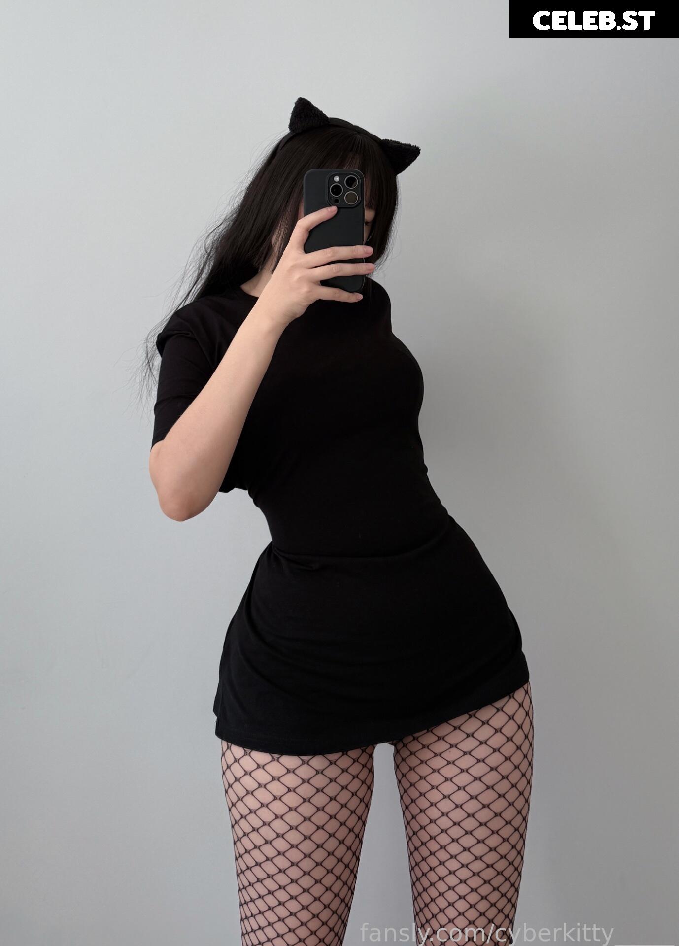 cyberkitty_____  / Dayana Yessembayeva / cyberkitty Image 20358559