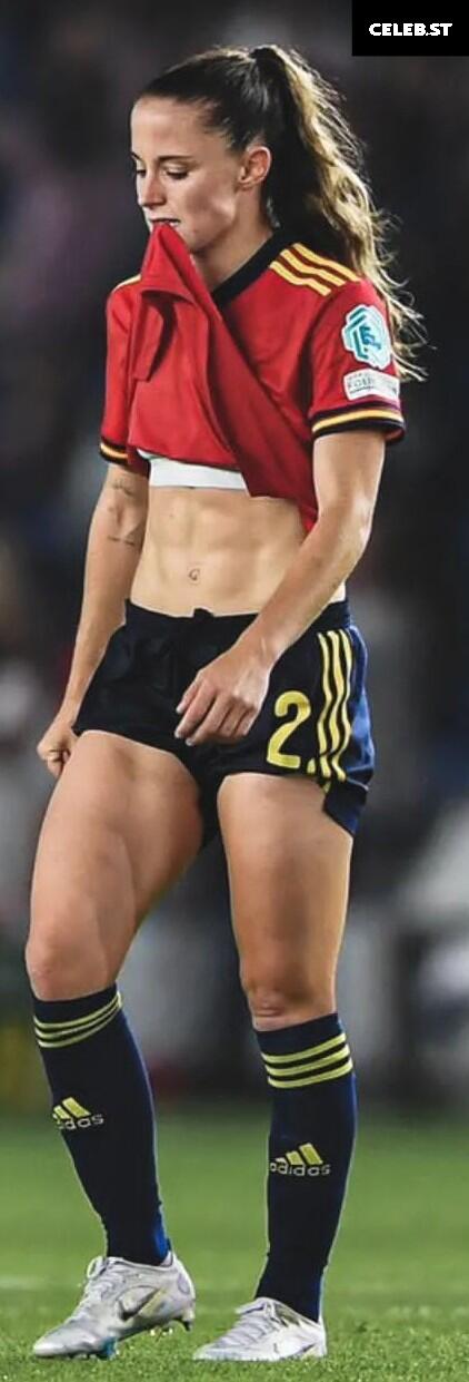 Female football/soccer players Image 20354075