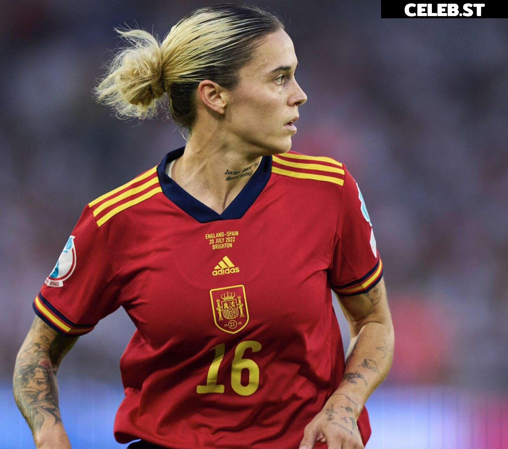 Female football/soccer players Image 20354248