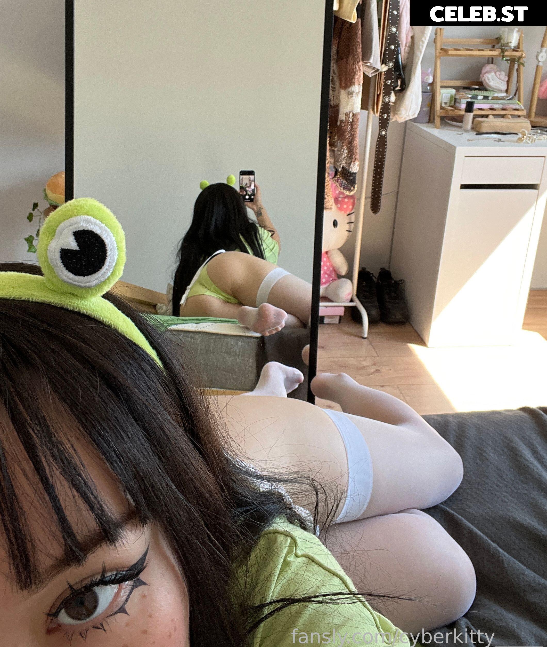 cyberkitty_____  / Dayana Yessembayeva / cyberkitty Image 20357948