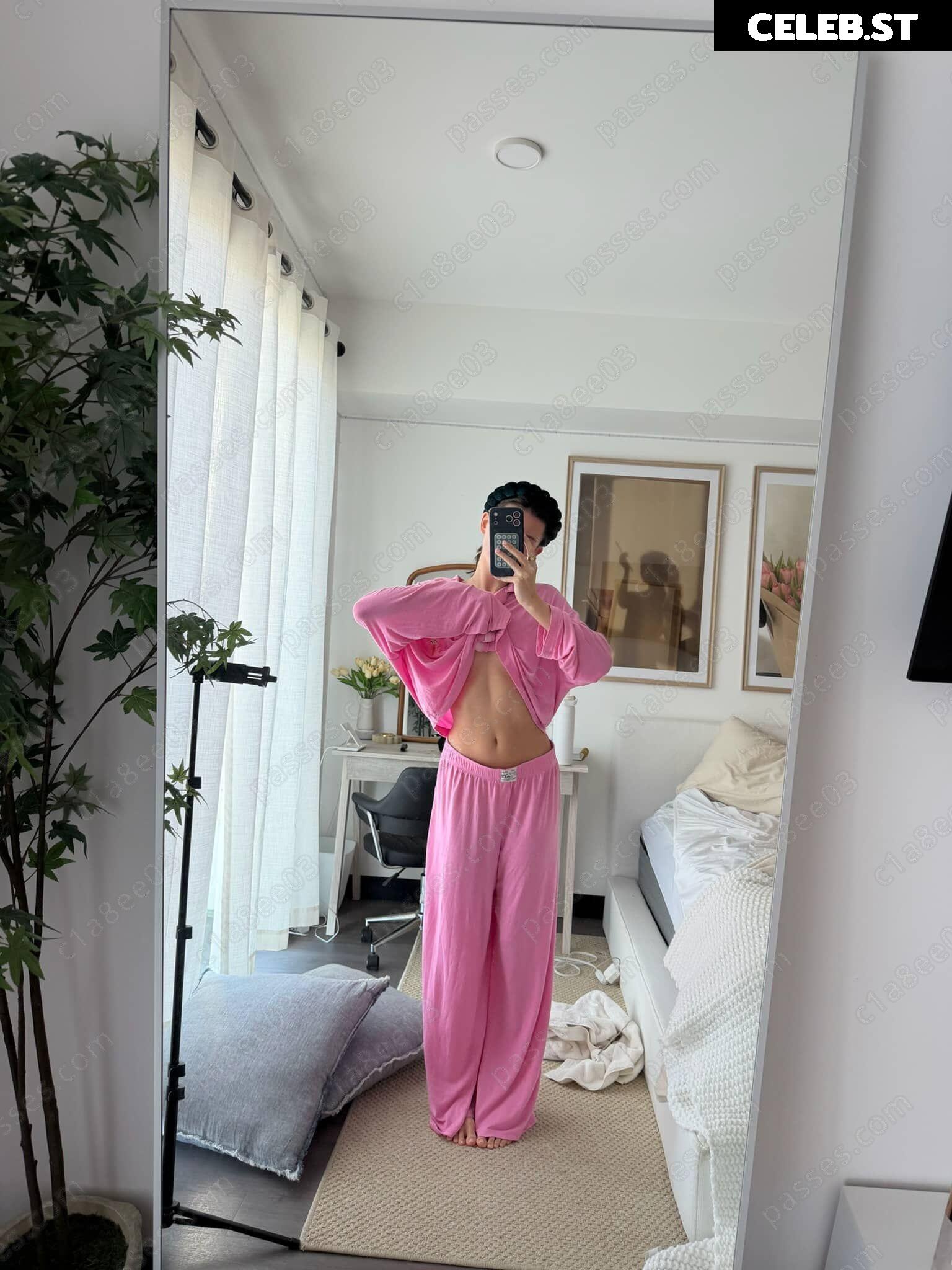 sav - savannah_demers - savannahraedemers Image 20357397