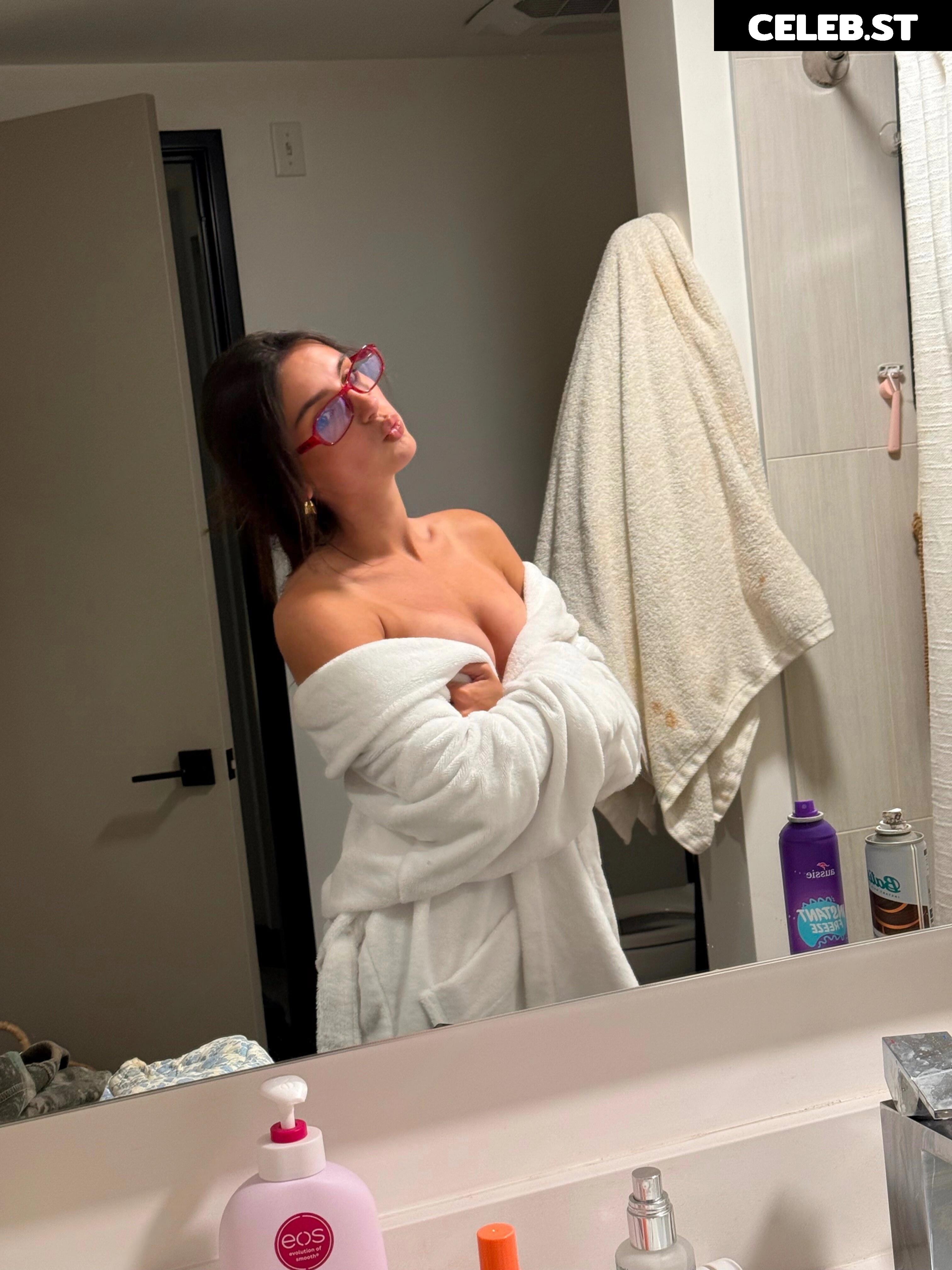 sav - savannah_demers - savannahraedemers Image 20357378