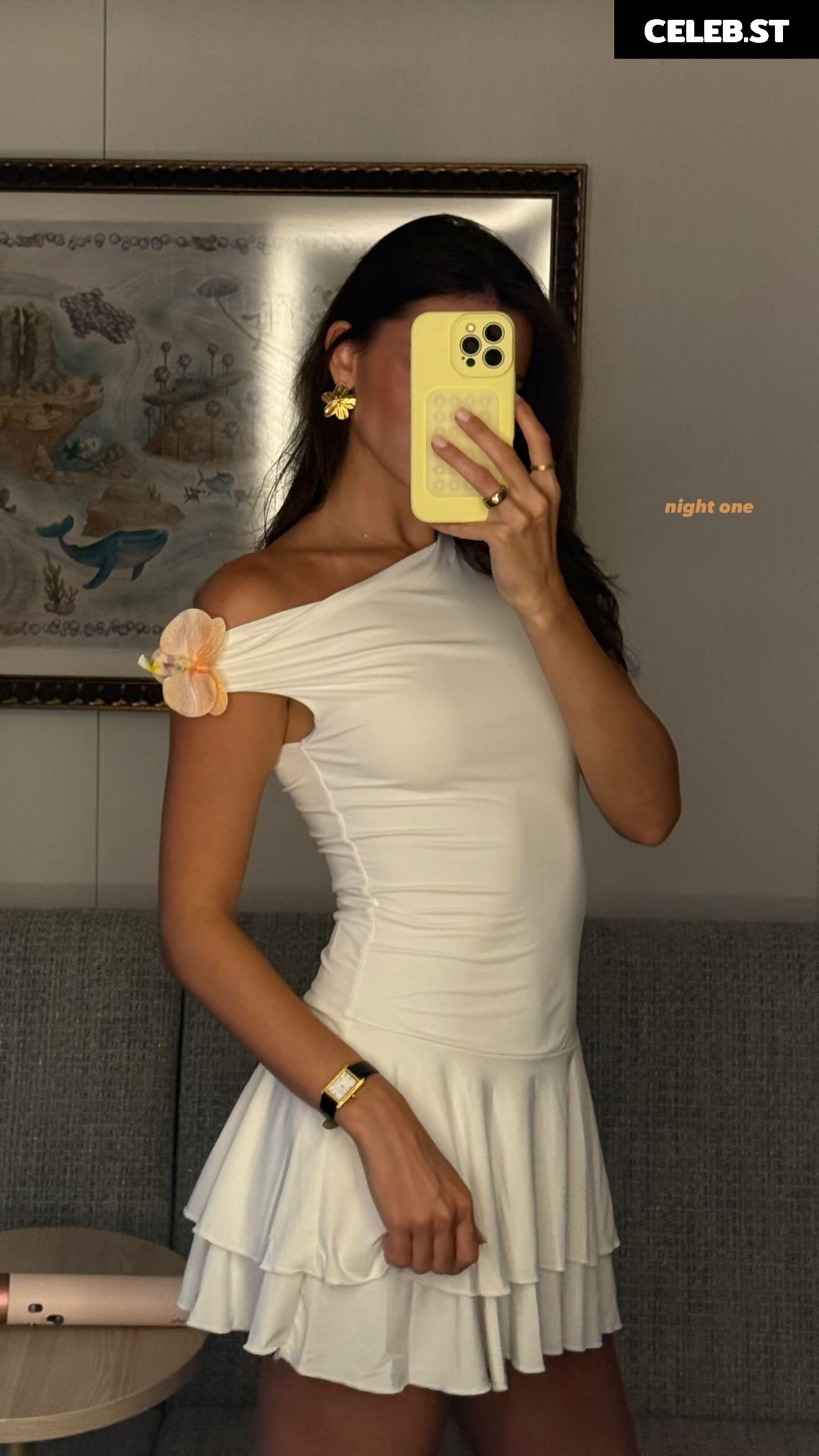 sav - savannah_demers - savannahraedemers Image 20357242