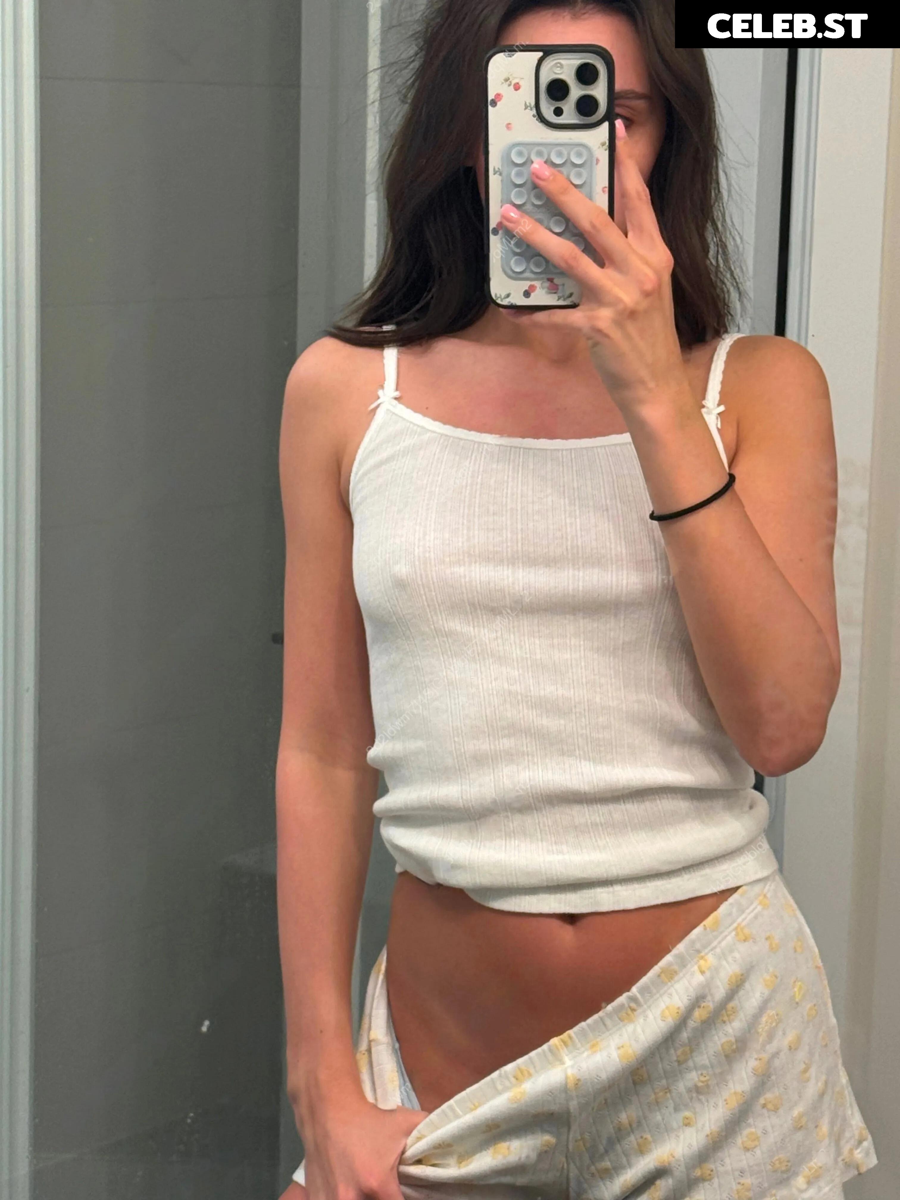sav - savannah_demers - savannahraedemers Image 20356900