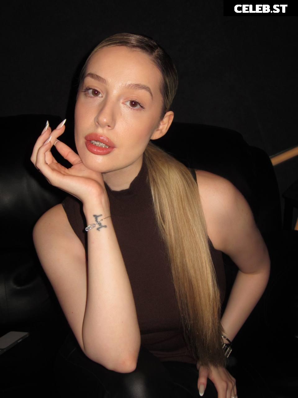 Anisimova Anastasia / anisimovaanastasia Image 20356327