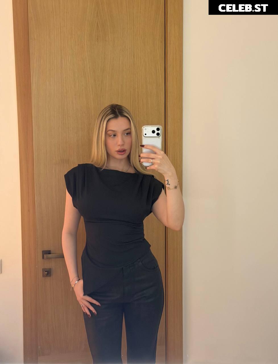 Anisimova Anastasia / anisimovaanastasia Image 20356335