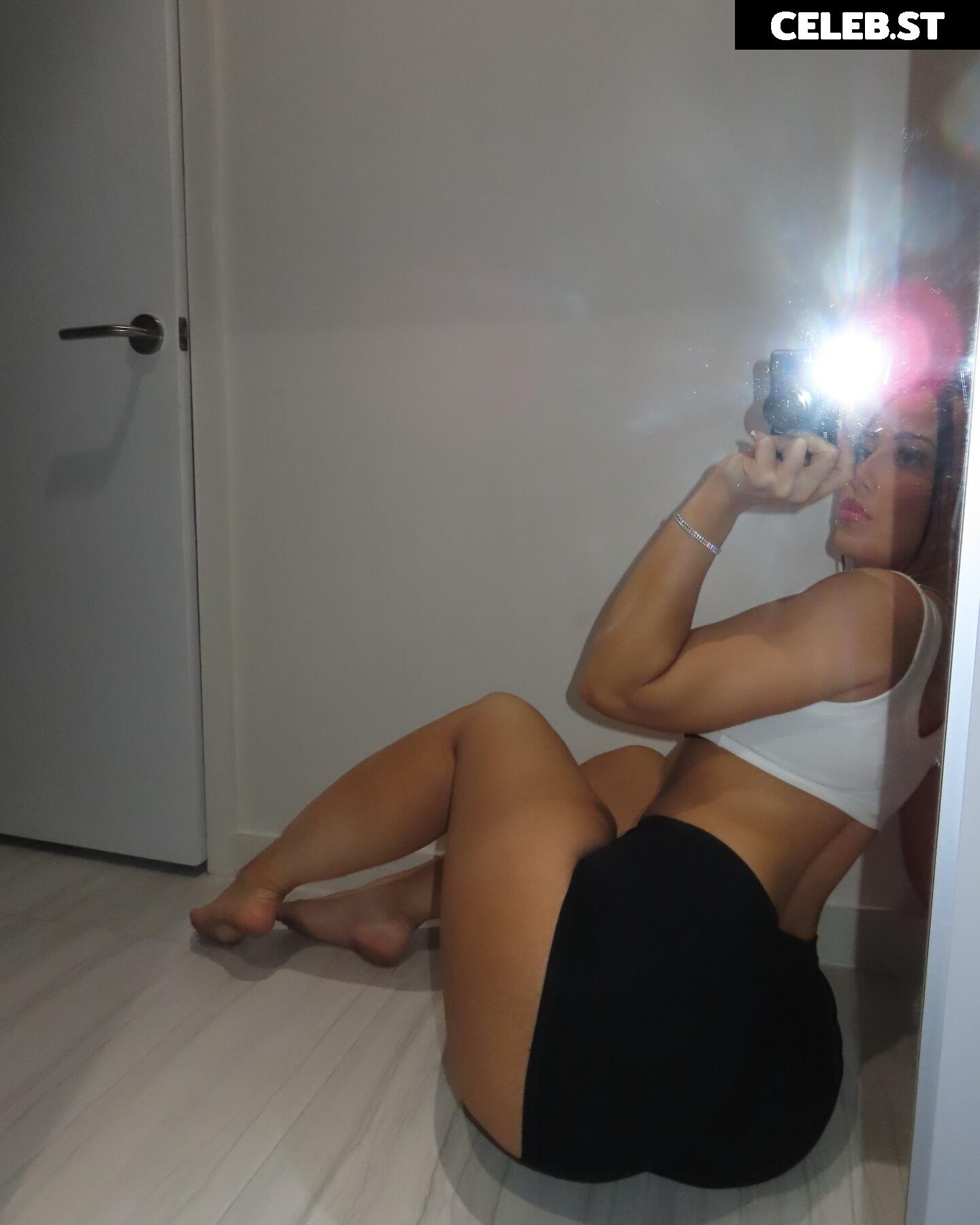 amelaomore | Amela amore Image 20347857
