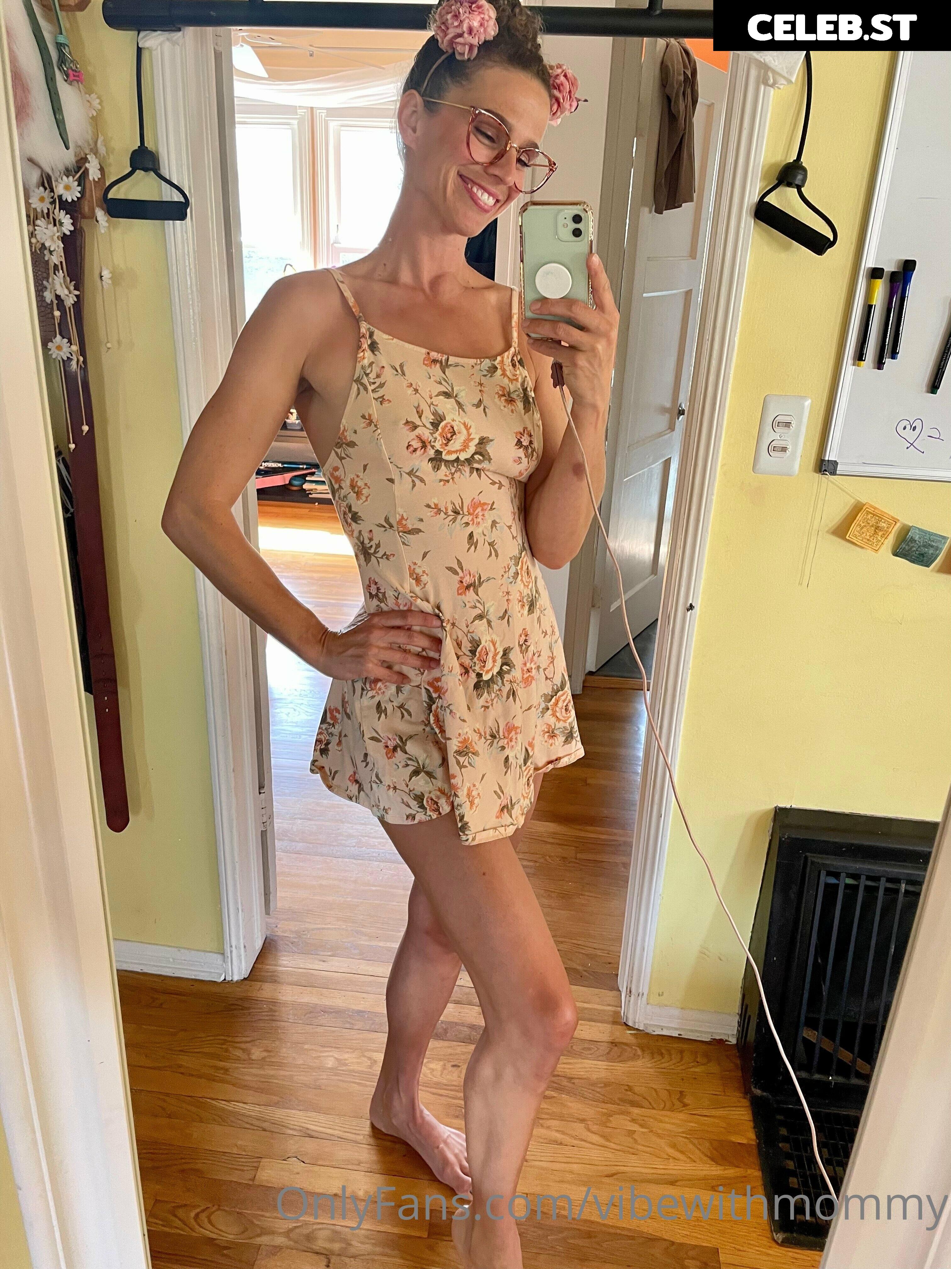 VibeWithMommy Image 2034901