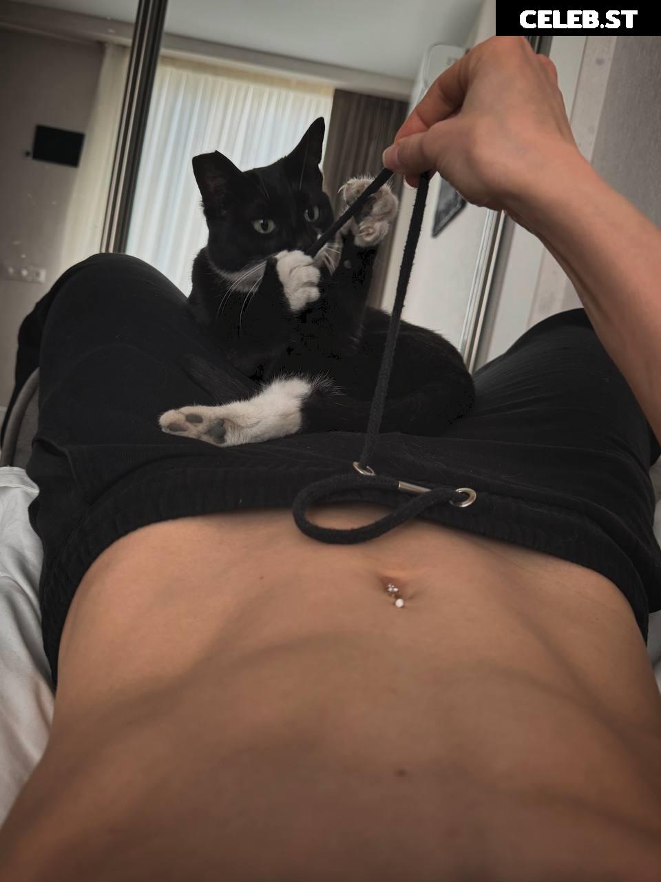Olesya bulletka Image 20313374