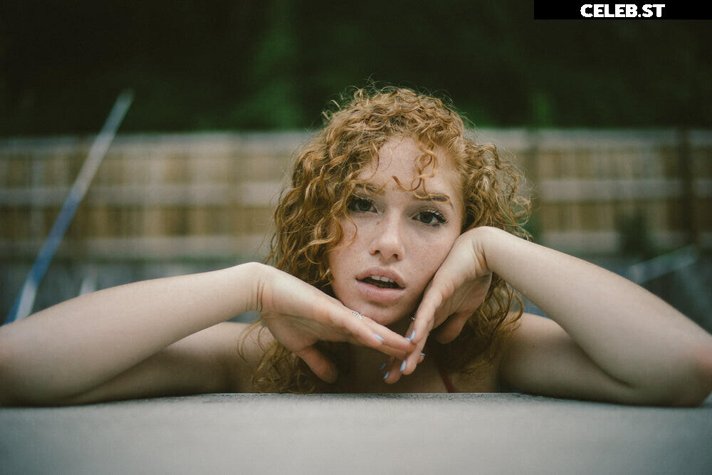 Morgan Crabtree (Soularouge / Emblu / Gingerpeach / Twotantric) Image 20330019