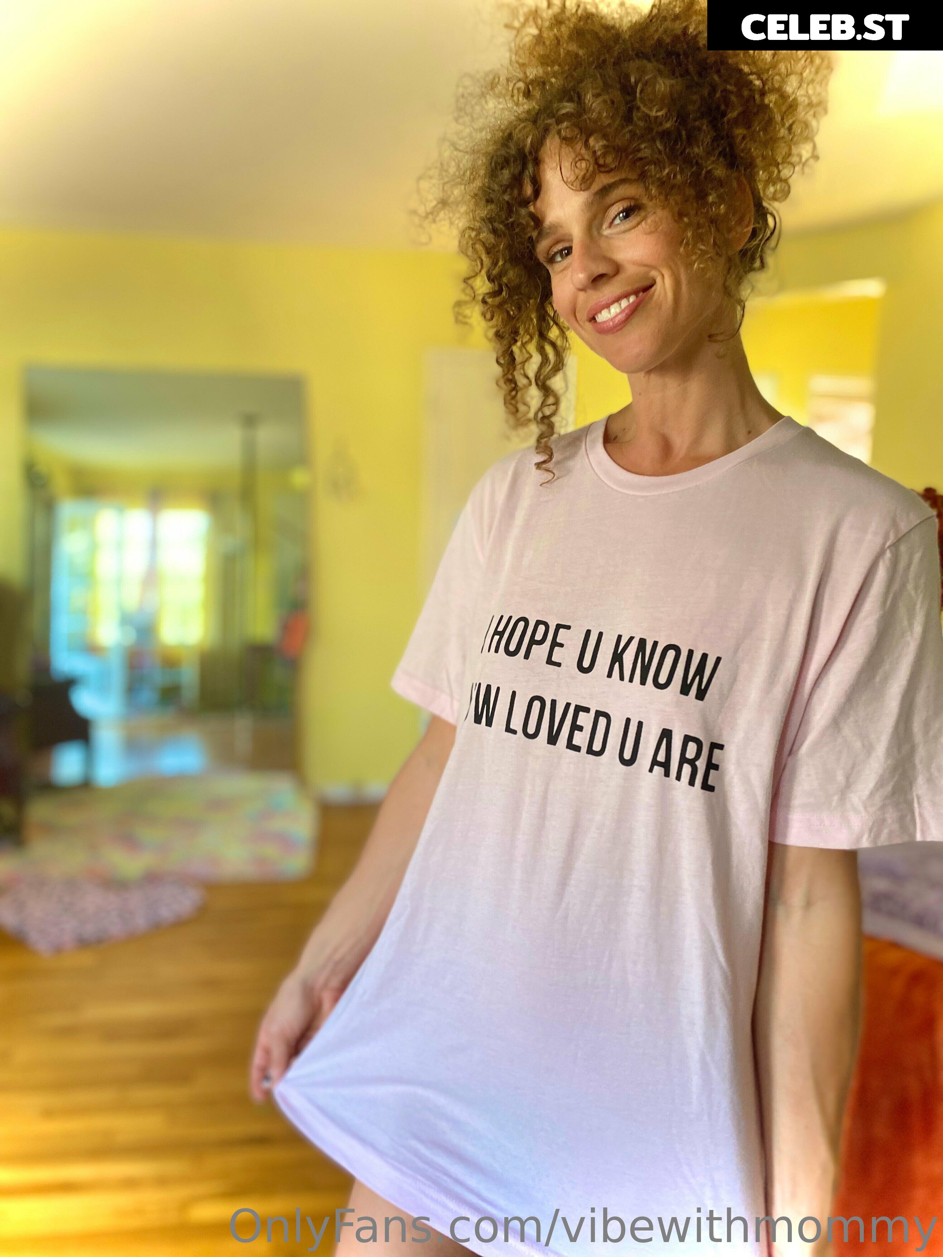 VibeWithMommy Image 2033971
