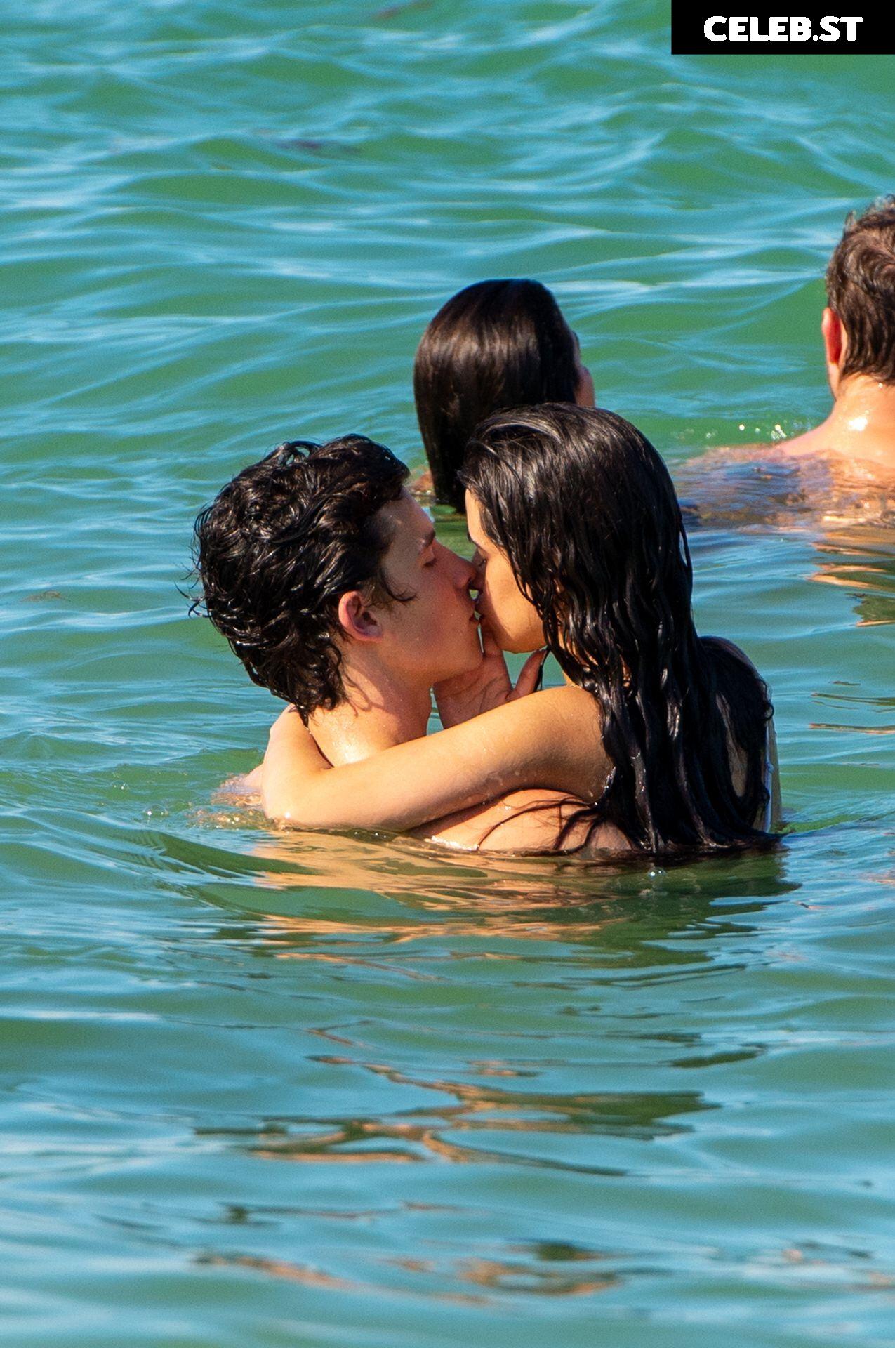 Camila Cabello Image 2025144