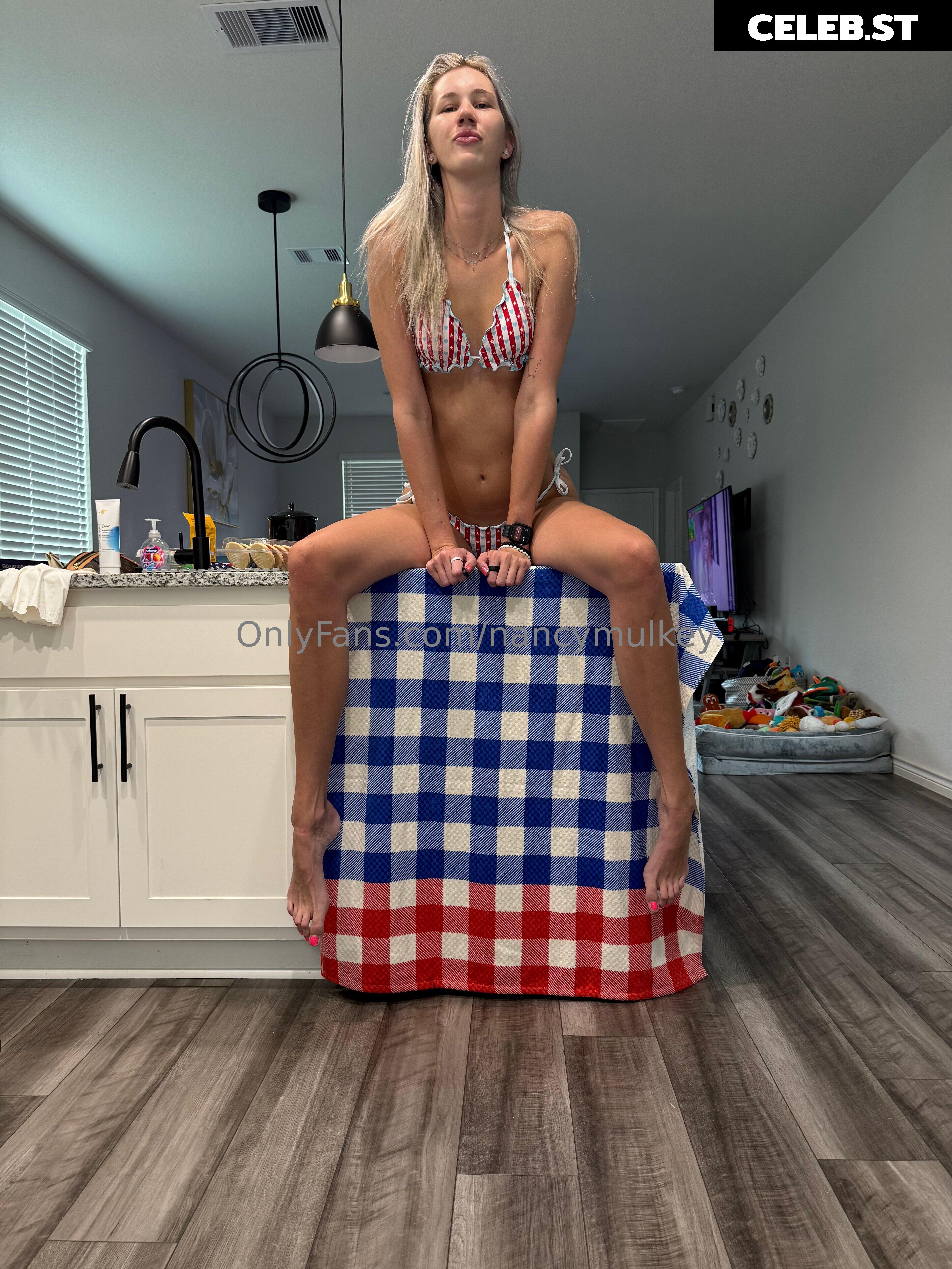 Amazon Allie | amazonalli32 - 6'10'' (208 cm) Image 20250424