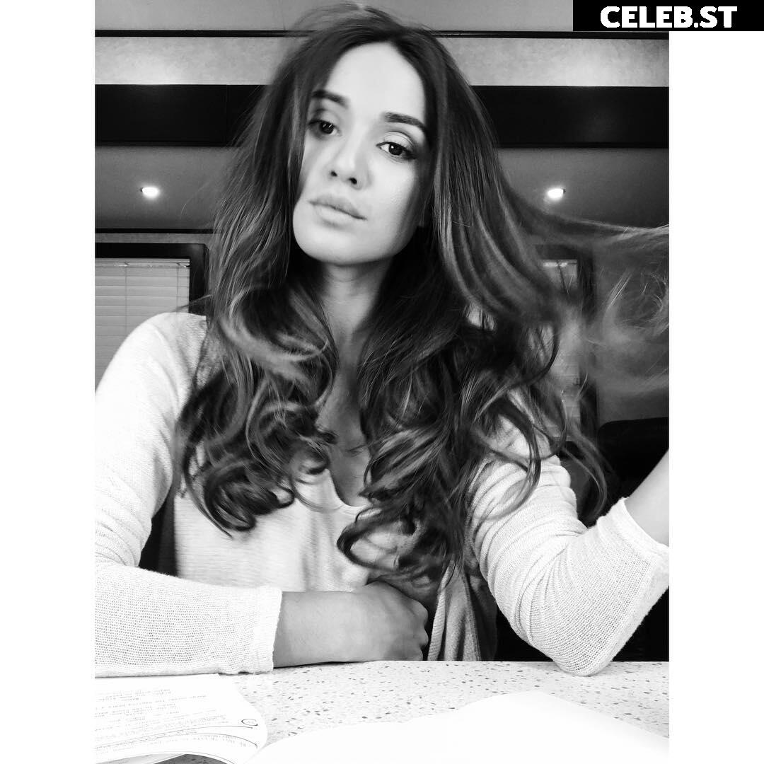 Summer Bishil Image 20212329