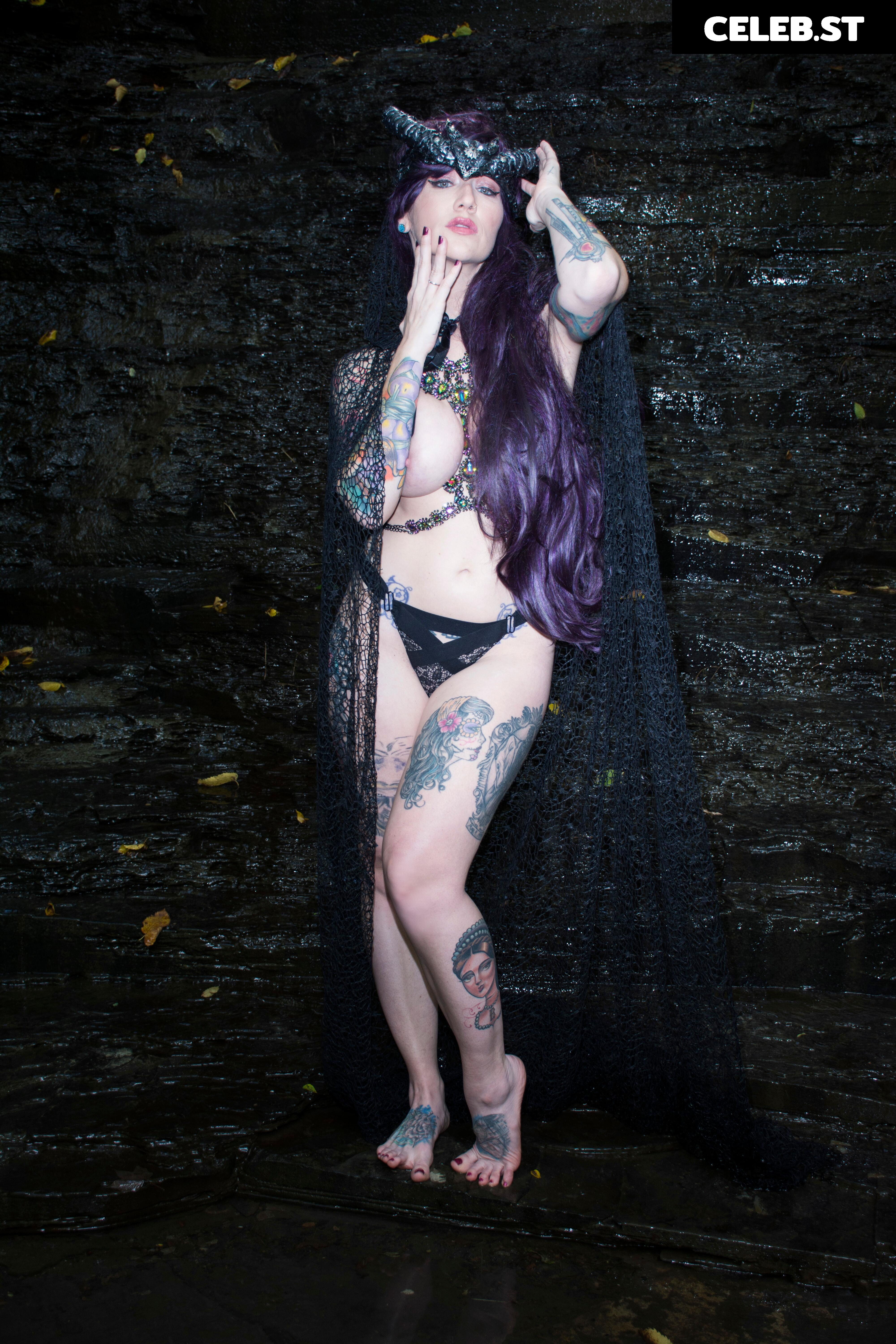 Erica Fett Image 20233696