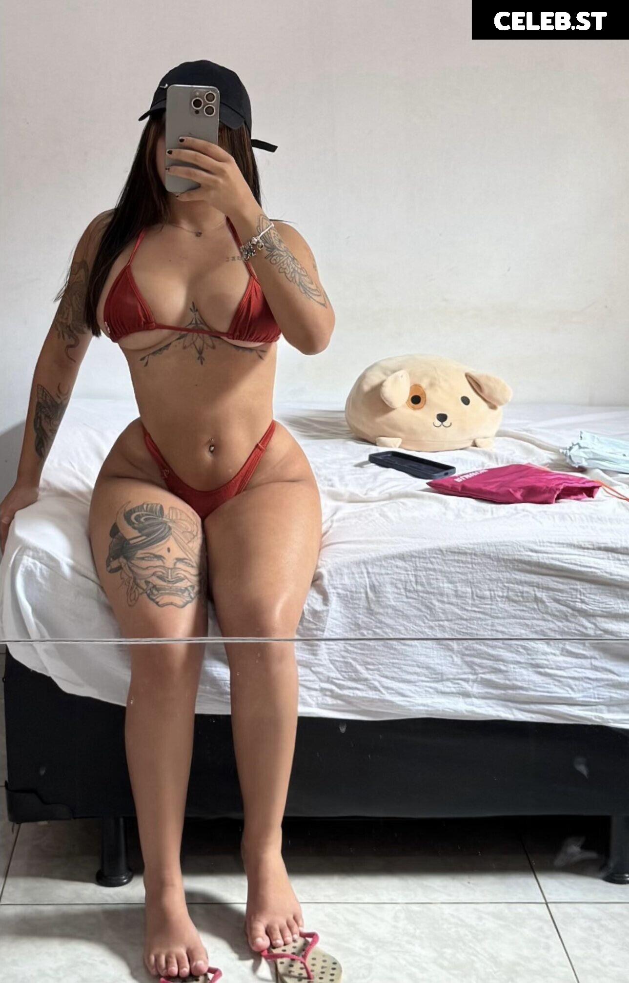 Lorena Rib / Lorena Ribeiro Image 20207739