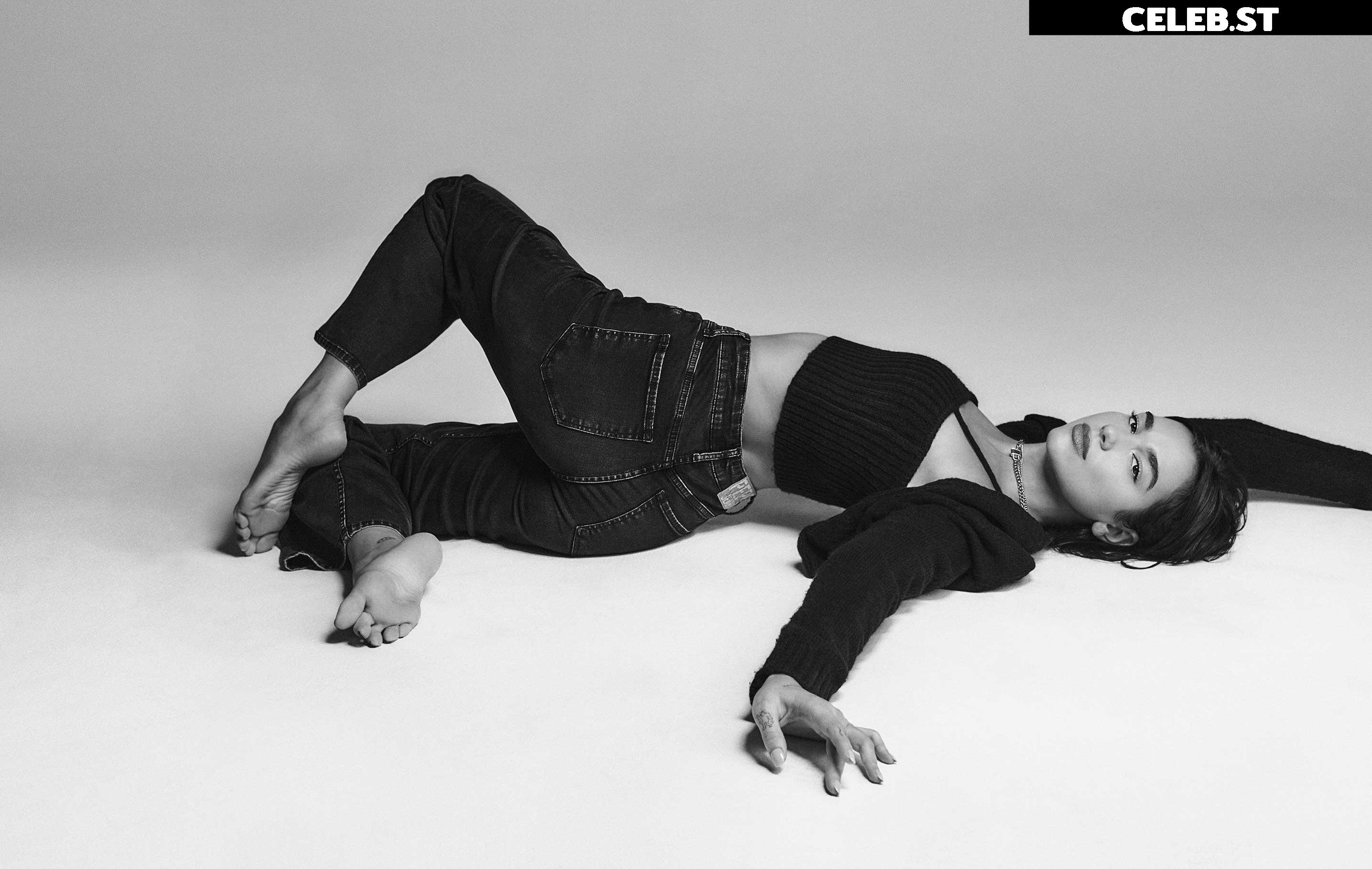 Dua Lipa Image 2020082