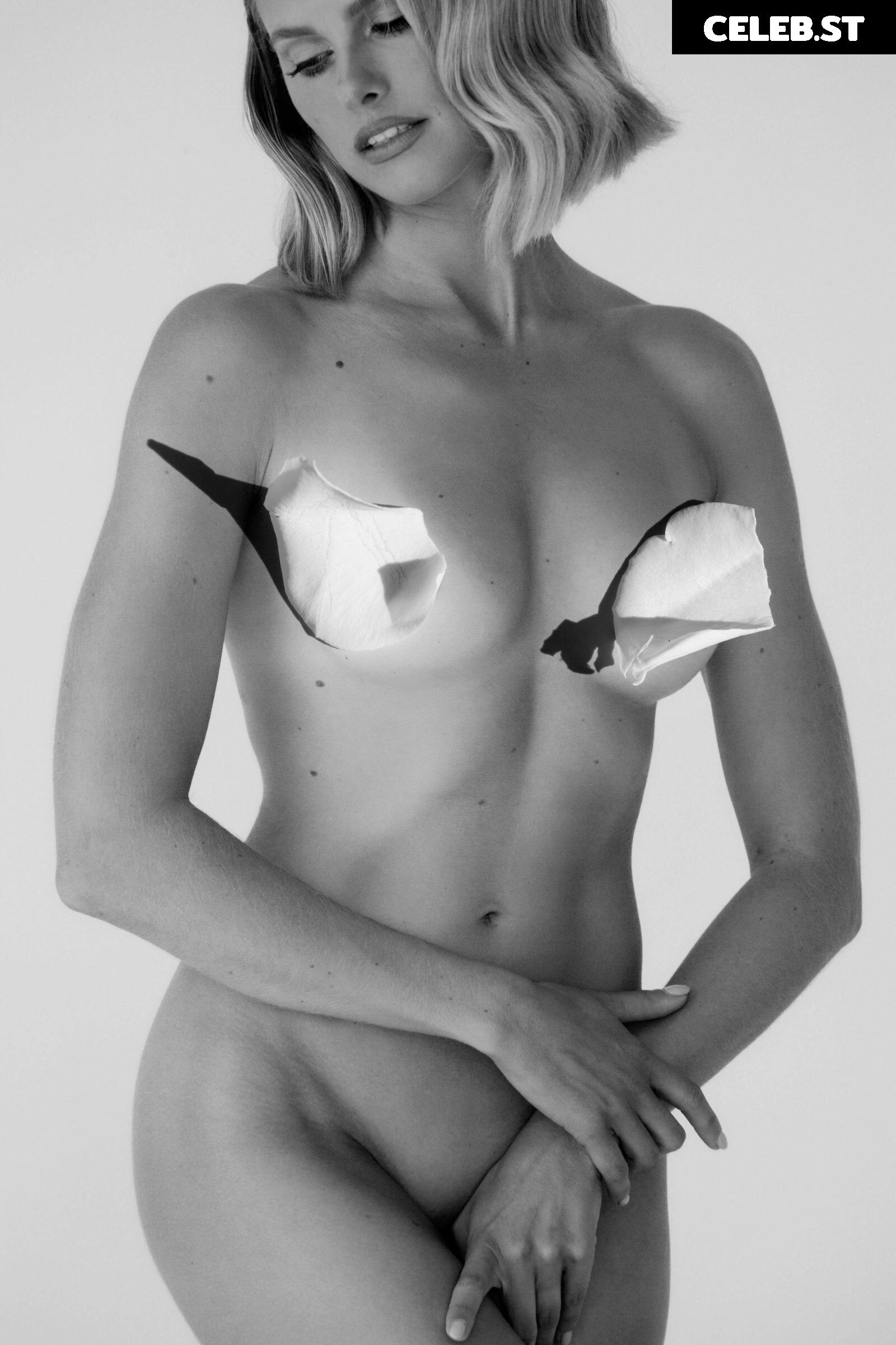 Natalie Roser Image 2020087