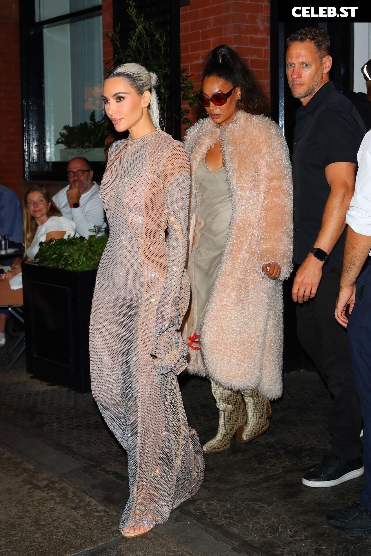 Kim Kardashian Image 2020063