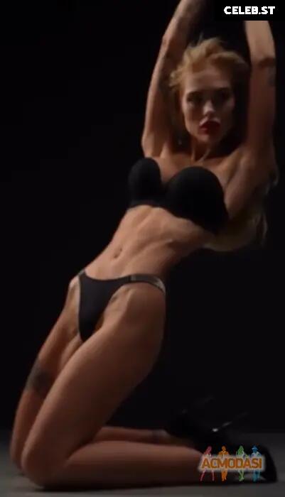 Victoria_Yummy aka @neproshena aka viktorika_chernetska Image 20290327