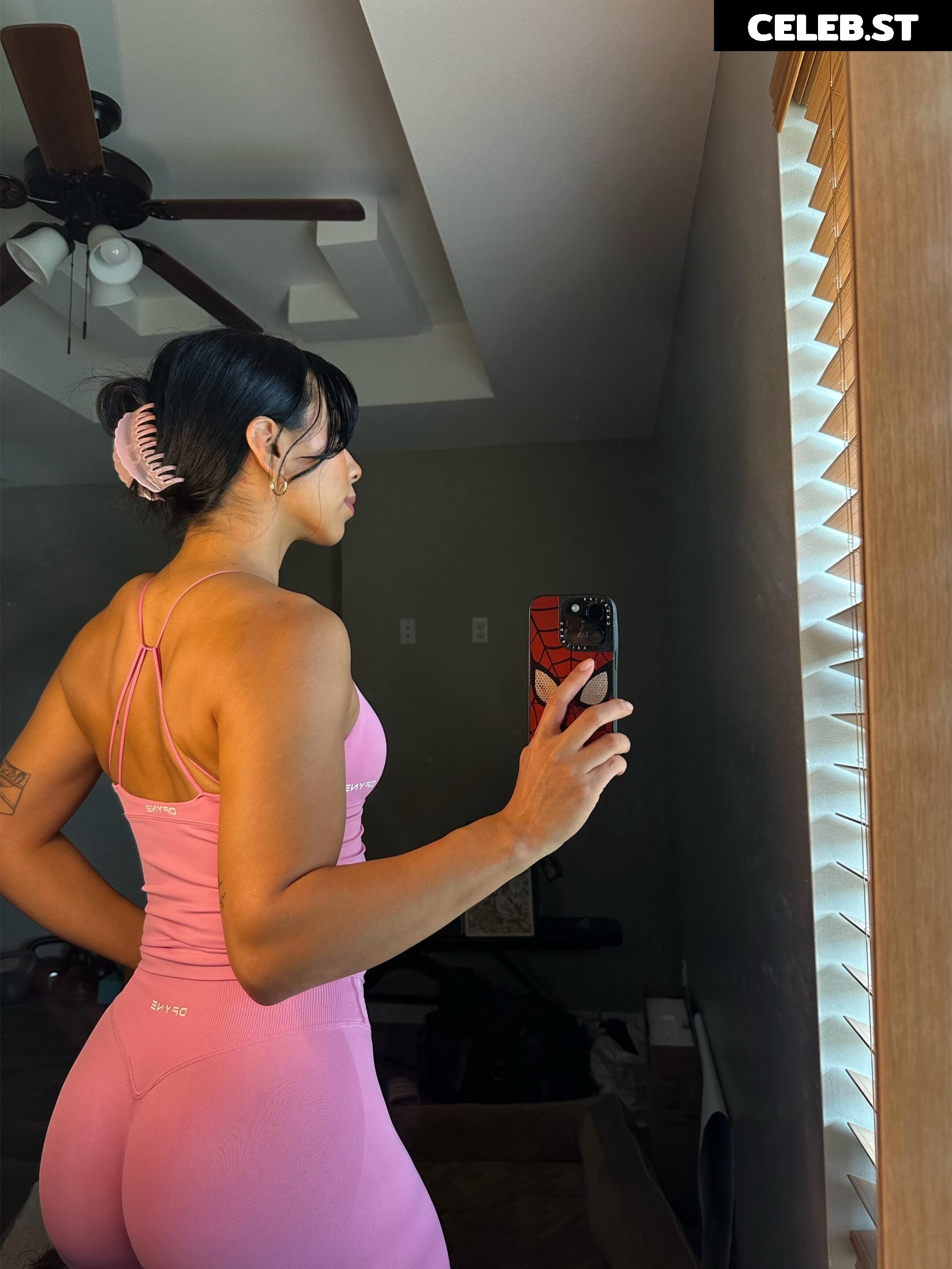 Jocelyn Marroquin / joccherr Image 20285163